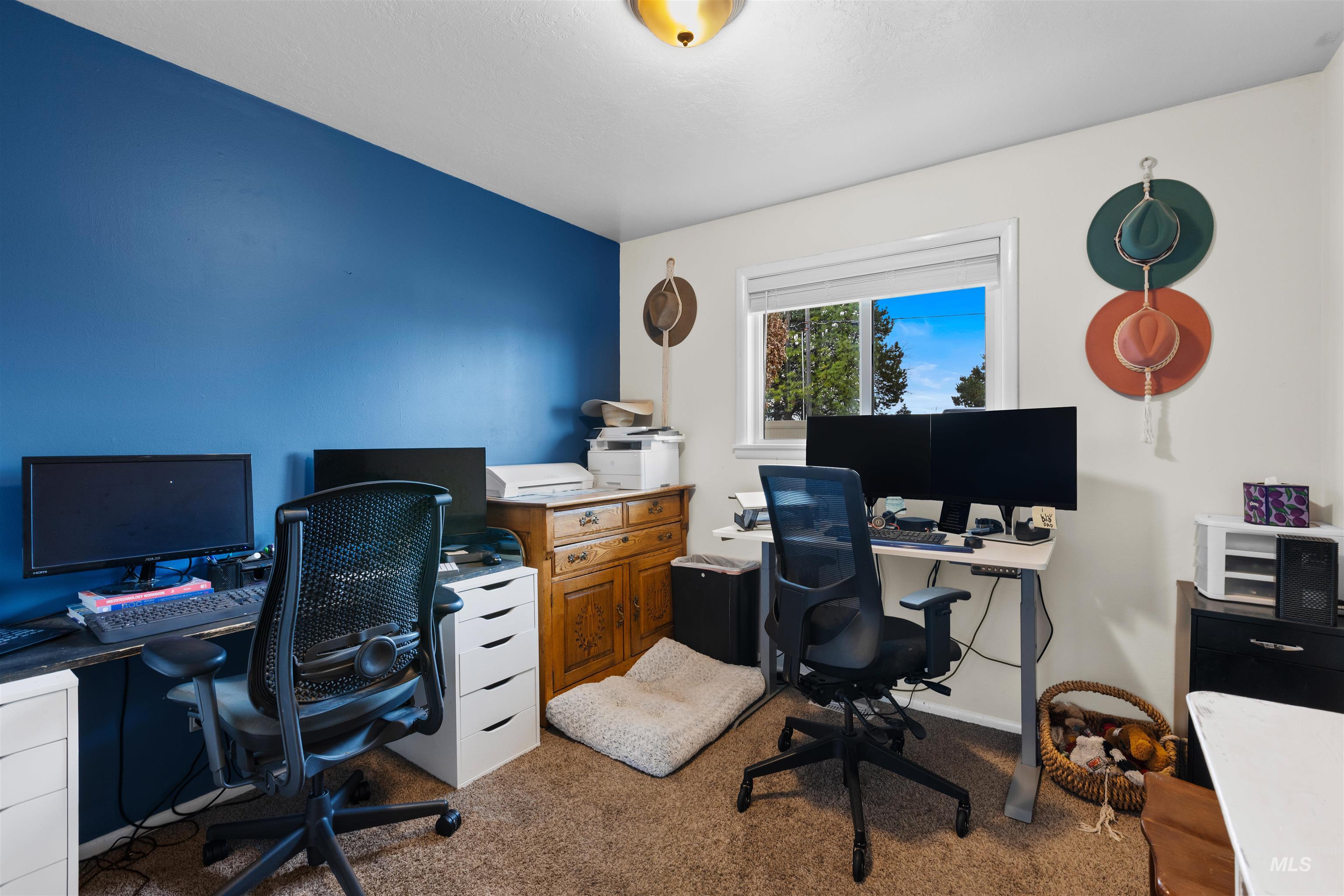 3890 E Victory Rd, Meridian, Idaho 83642, 3 Bedrooms, 2 Bathrooms, Residential For Sale, Price $540,000,MLS 98976378