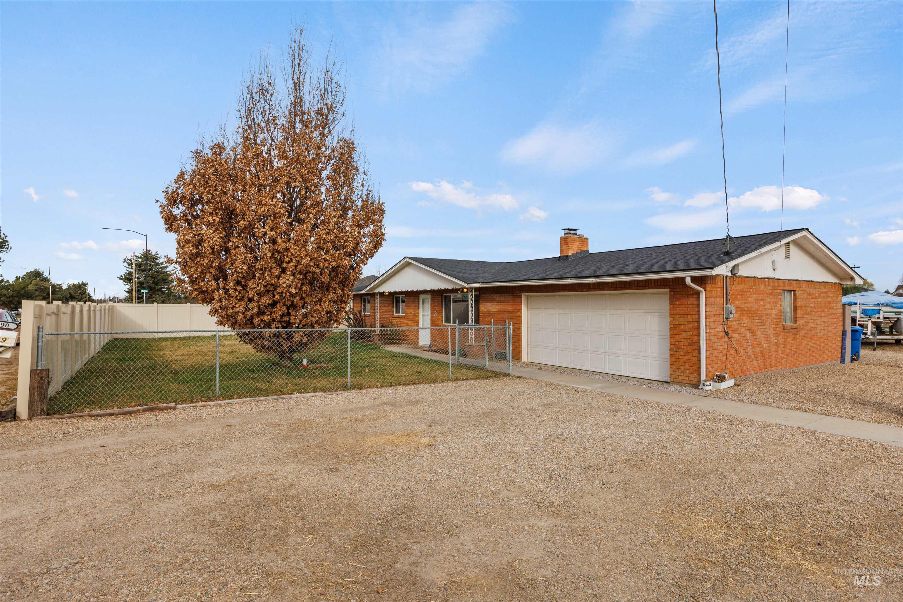 3890 E Victory Rd, Meridian, Idaho 83642, 3 Bedrooms, 2 Bathrooms, Residential For Sale, Price $540,000,MLS 98976378
