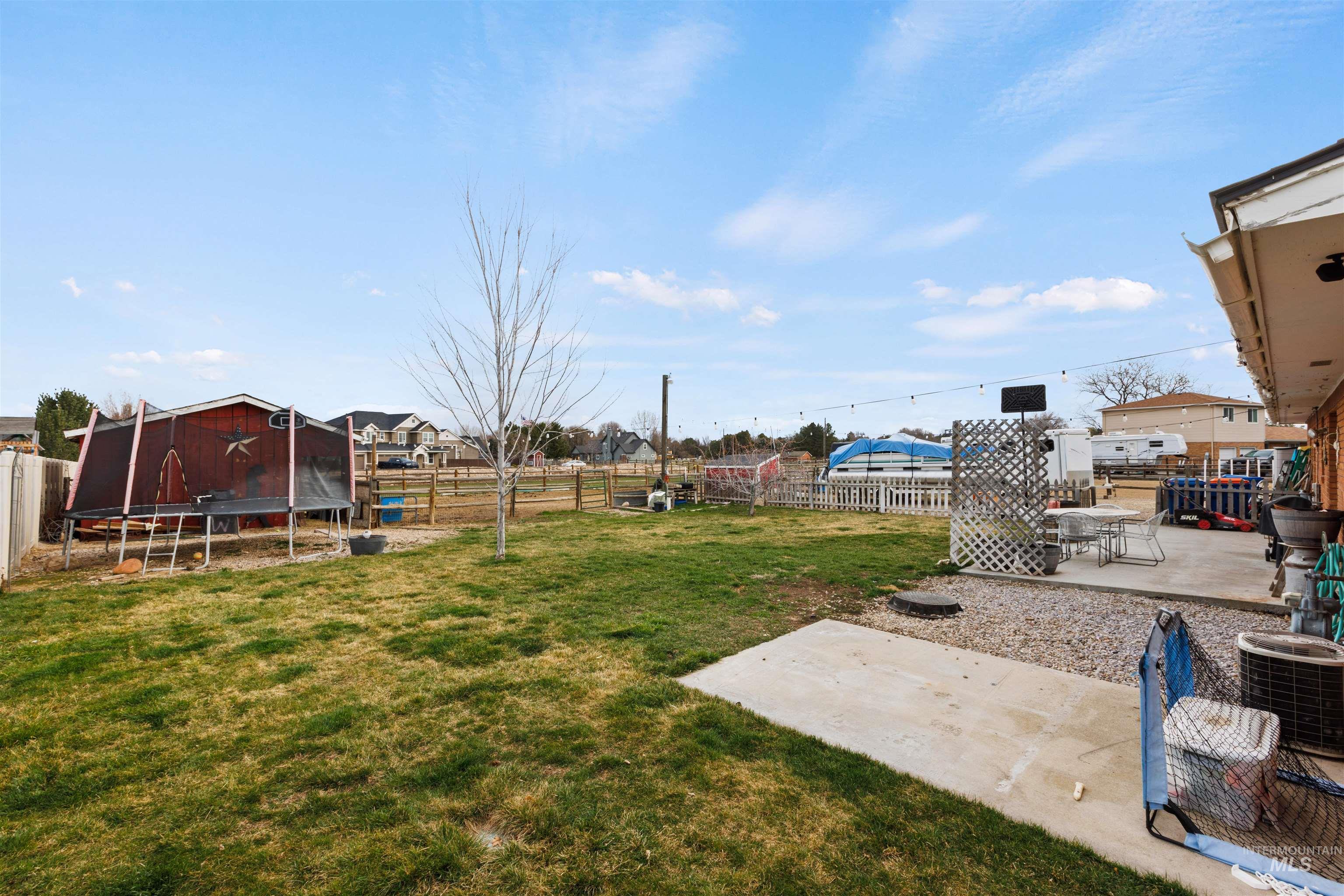 3890 E Victory Rd, Meridian, Idaho 83642, 3 Bedrooms, 2 Bathrooms, Residential For Sale, Price $540,000,MLS 98976378