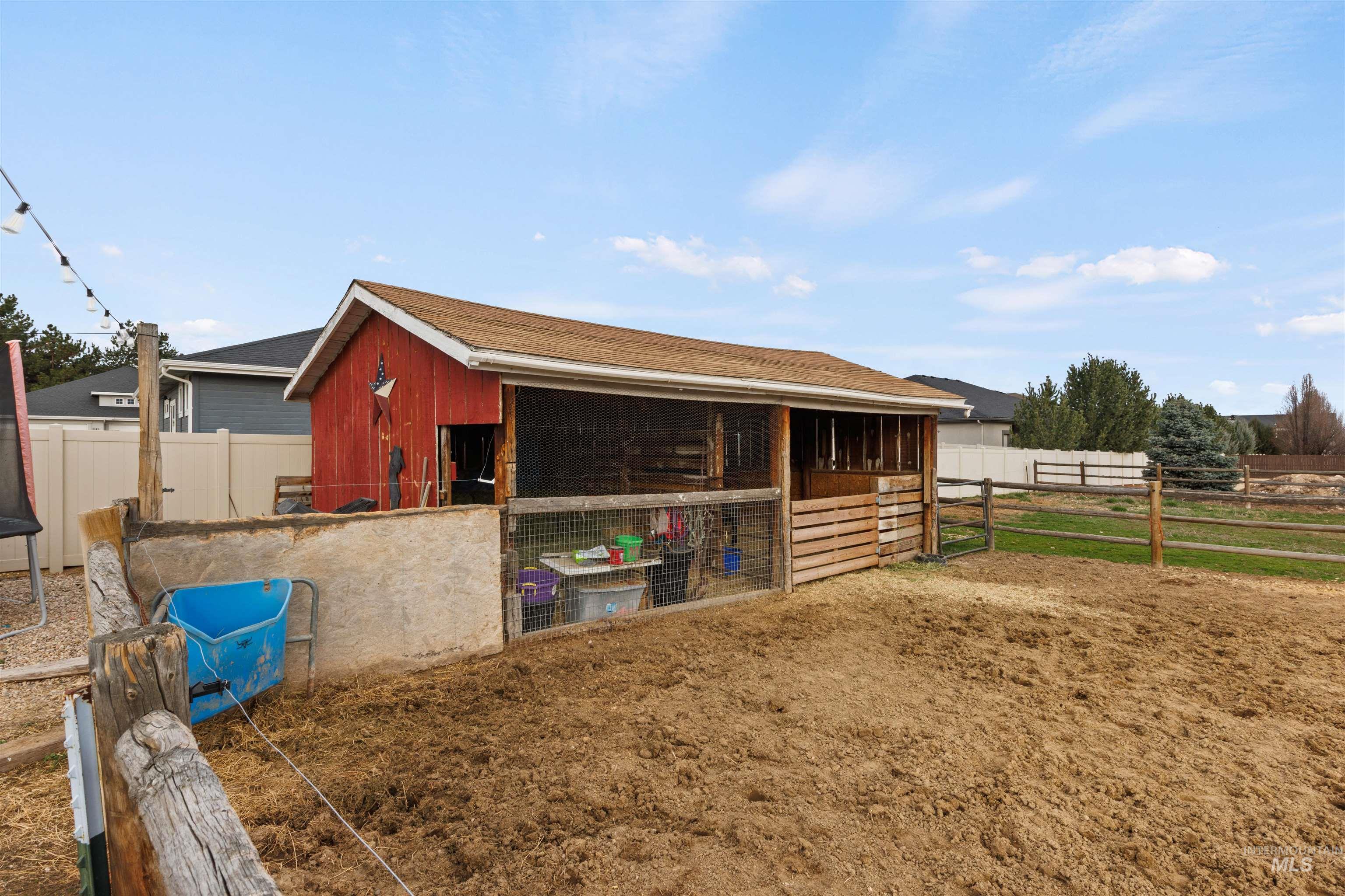 3890 E Victory Rd, Meridian, Idaho 83642, 3 Bedrooms, 2 Bathrooms, Residential For Sale, Price $540,000,MLS 98976378