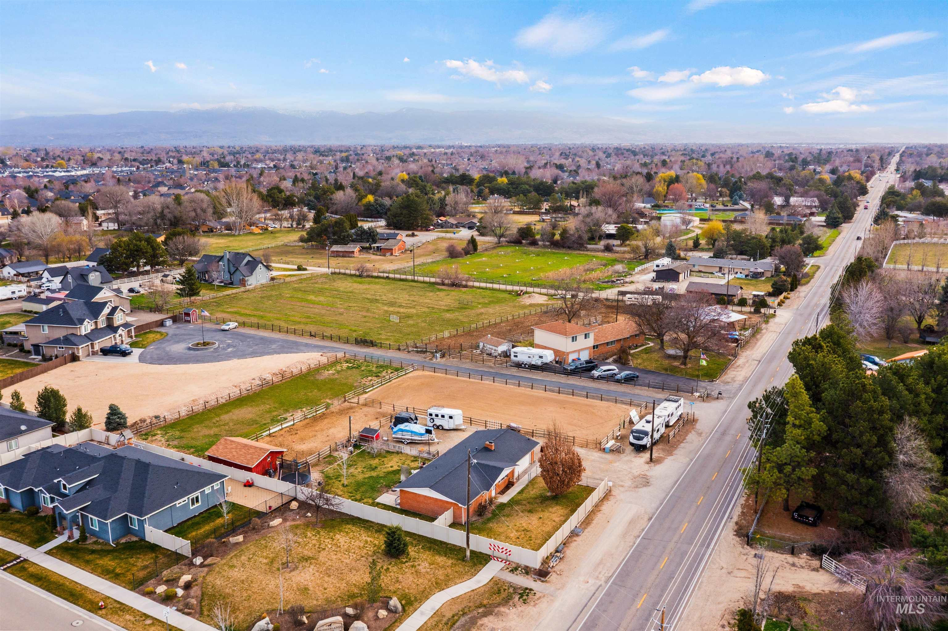 3890 E Victory Rd, Meridian, Idaho 83642, 3 Bedrooms, 2 Bathrooms, Residential For Sale, Price $540,000,MLS 98976378