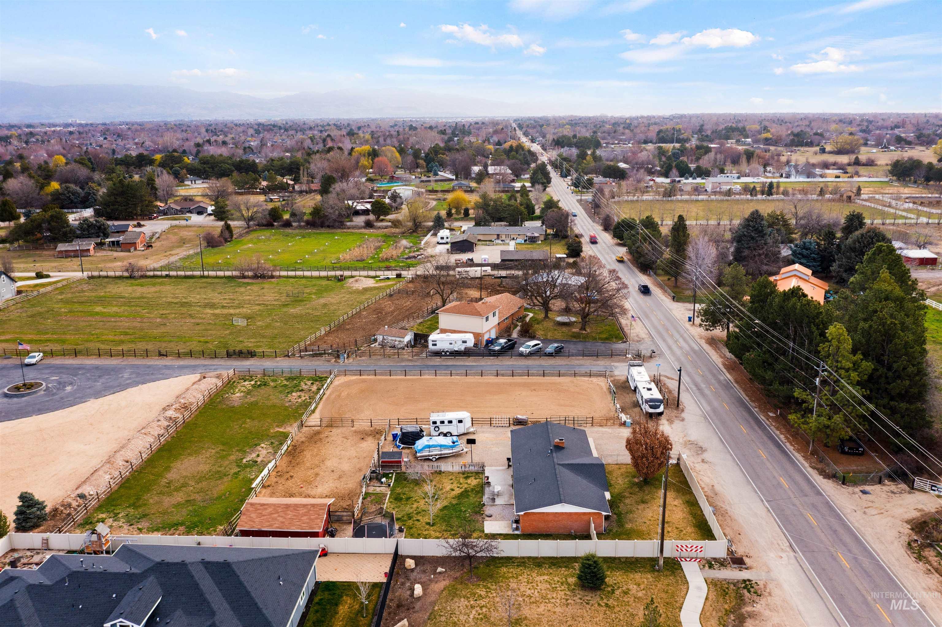 3890 E Victory Rd, Meridian, Idaho 83642, 3 Bedrooms, 2 Bathrooms, Residential For Sale, Price $540,000,MLS 98976378