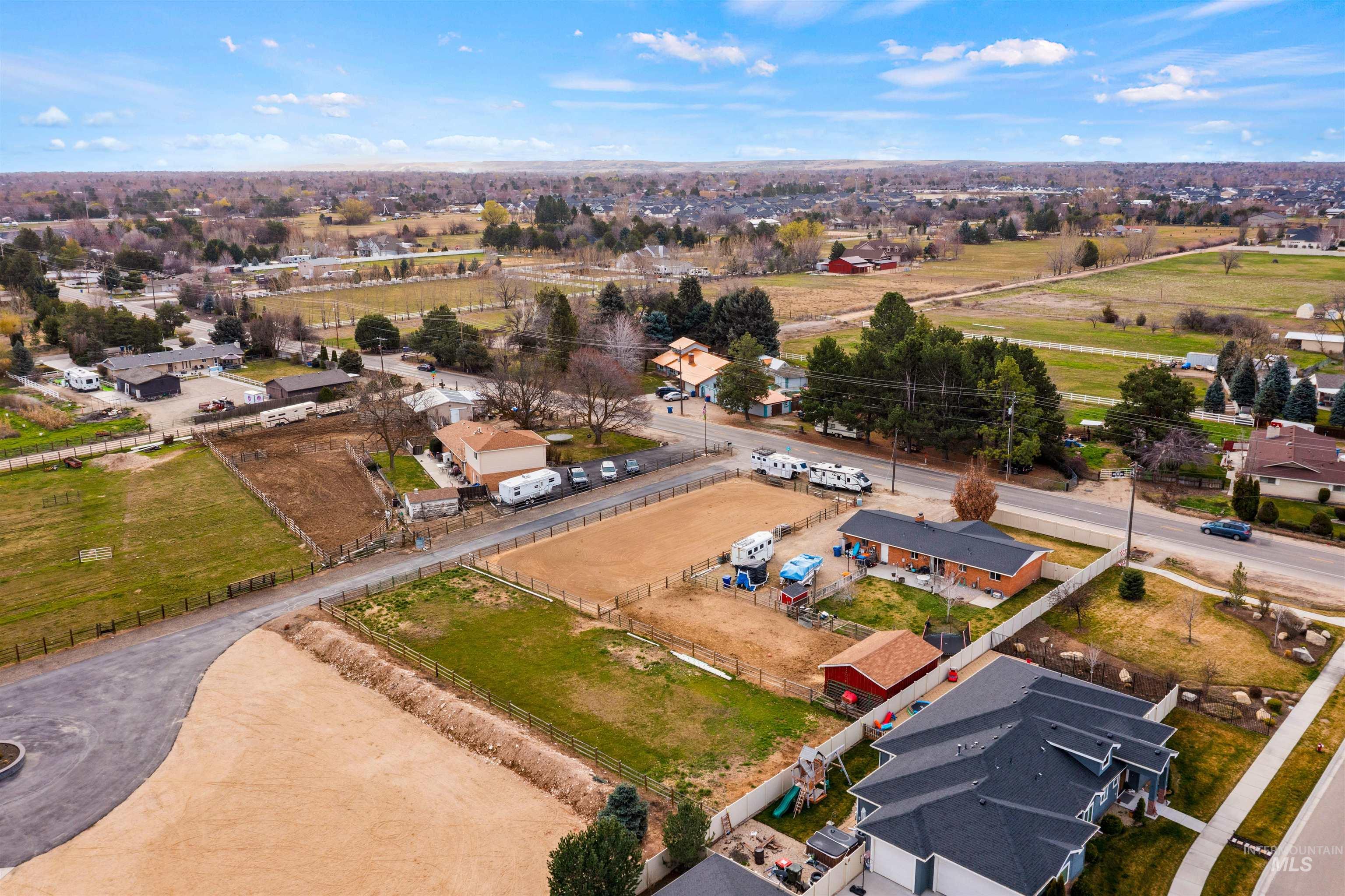 3890 E Victory Rd, Meridian, Idaho 83642, 3 Bedrooms, 2 Bathrooms, Residential For Sale, Price $540,000,MLS 98976378