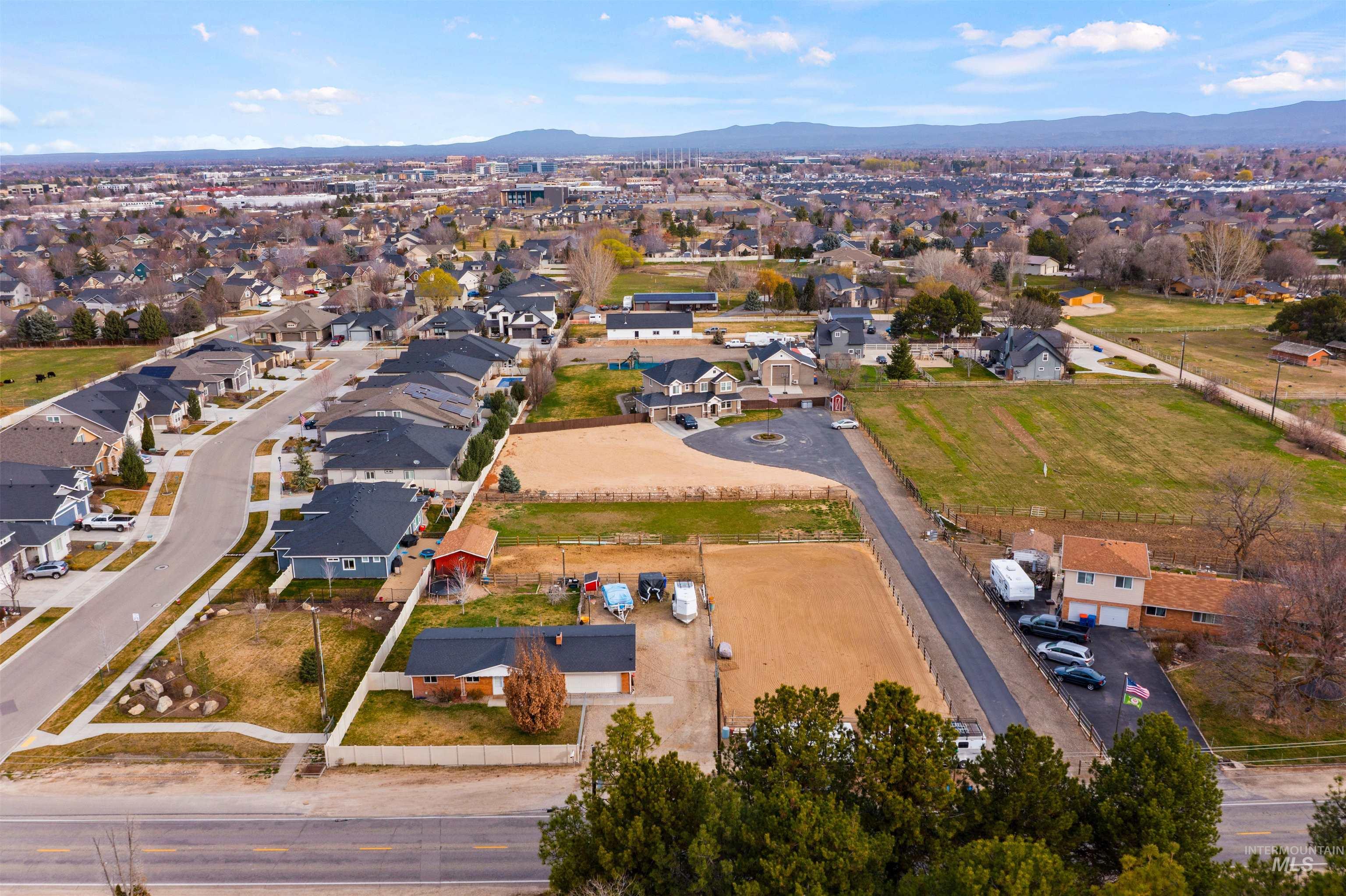 3890 E Victory Rd, Meridian, Idaho 83642, 3 Bedrooms, 2 Bathrooms, Residential For Sale, Price $540,000,MLS 98976378