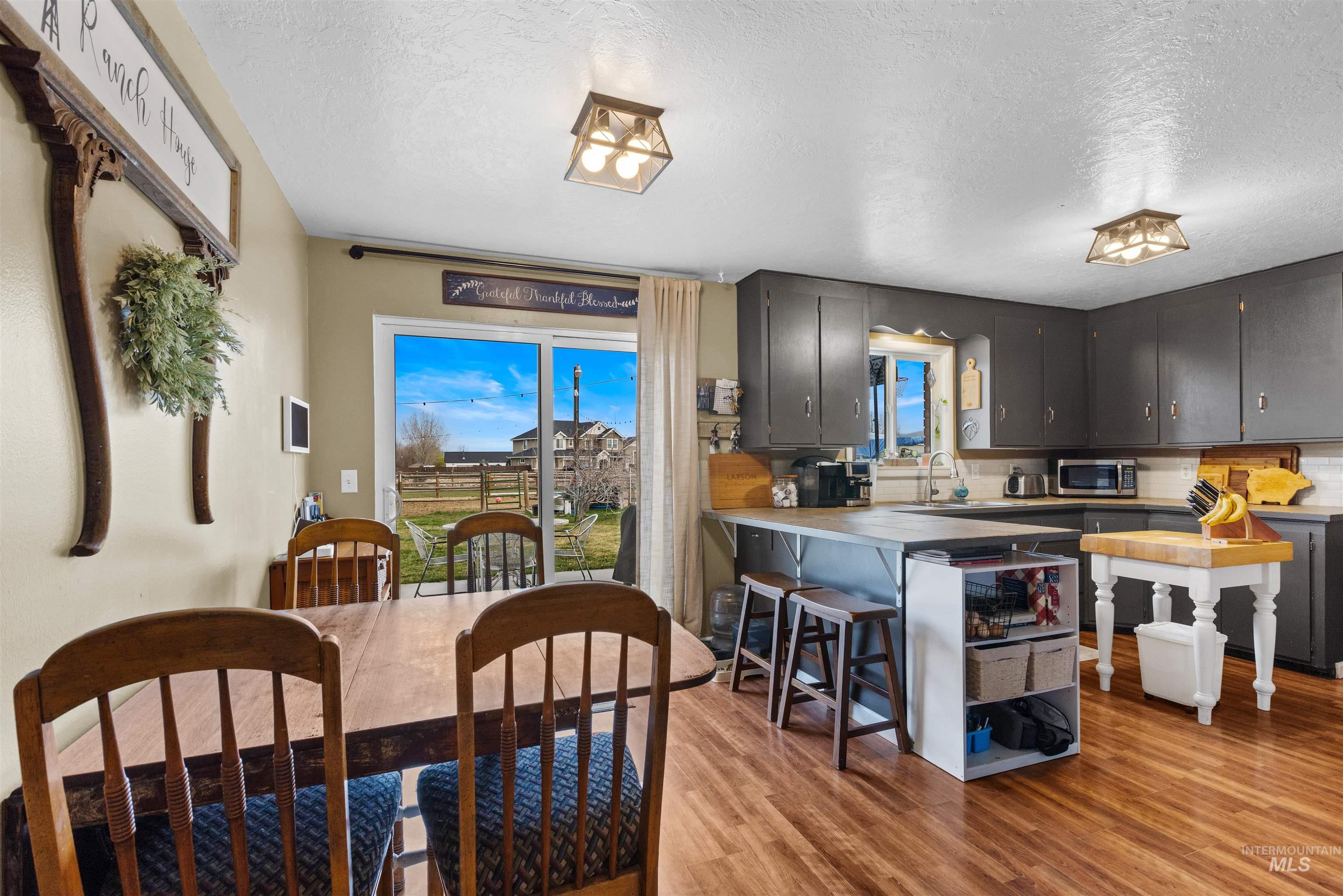 3890 E Victory Rd, Meridian, Idaho 83642, 3 Bedrooms, 2 Bathrooms, Residential For Sale, Price $540,000,MLS 98976378