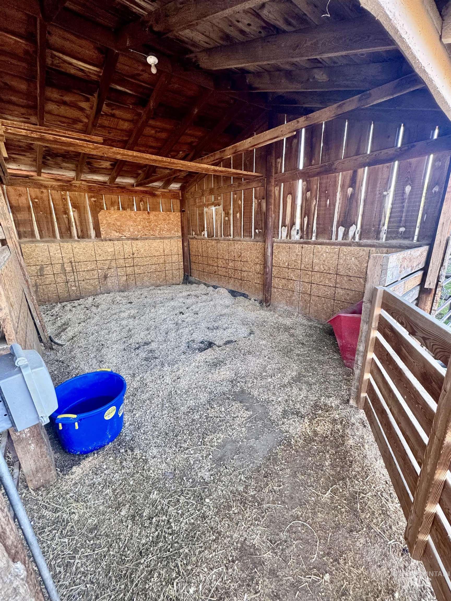 3890 E Victory Rd, Meridian, Idaho 83642, 3 Bedrooms, 2 Bathrooms, Residential For Sale, Price $550,000, 98976378