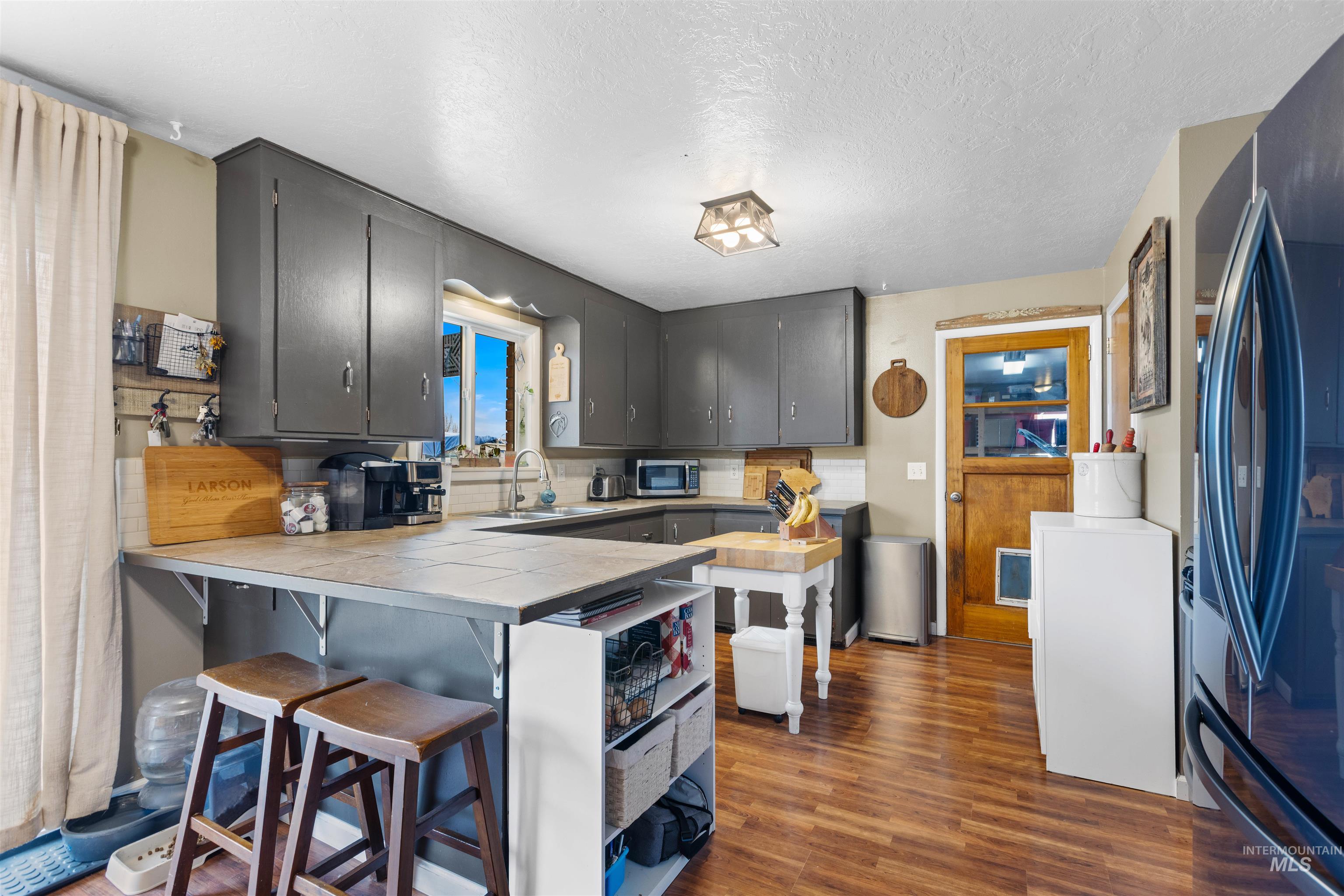 3890 E Victory Rd, Meridian, Idaho 83642, 3 Bedrooms, 2 Bathrooms, Residential For Sale, Price $540,000,MLS 98976378