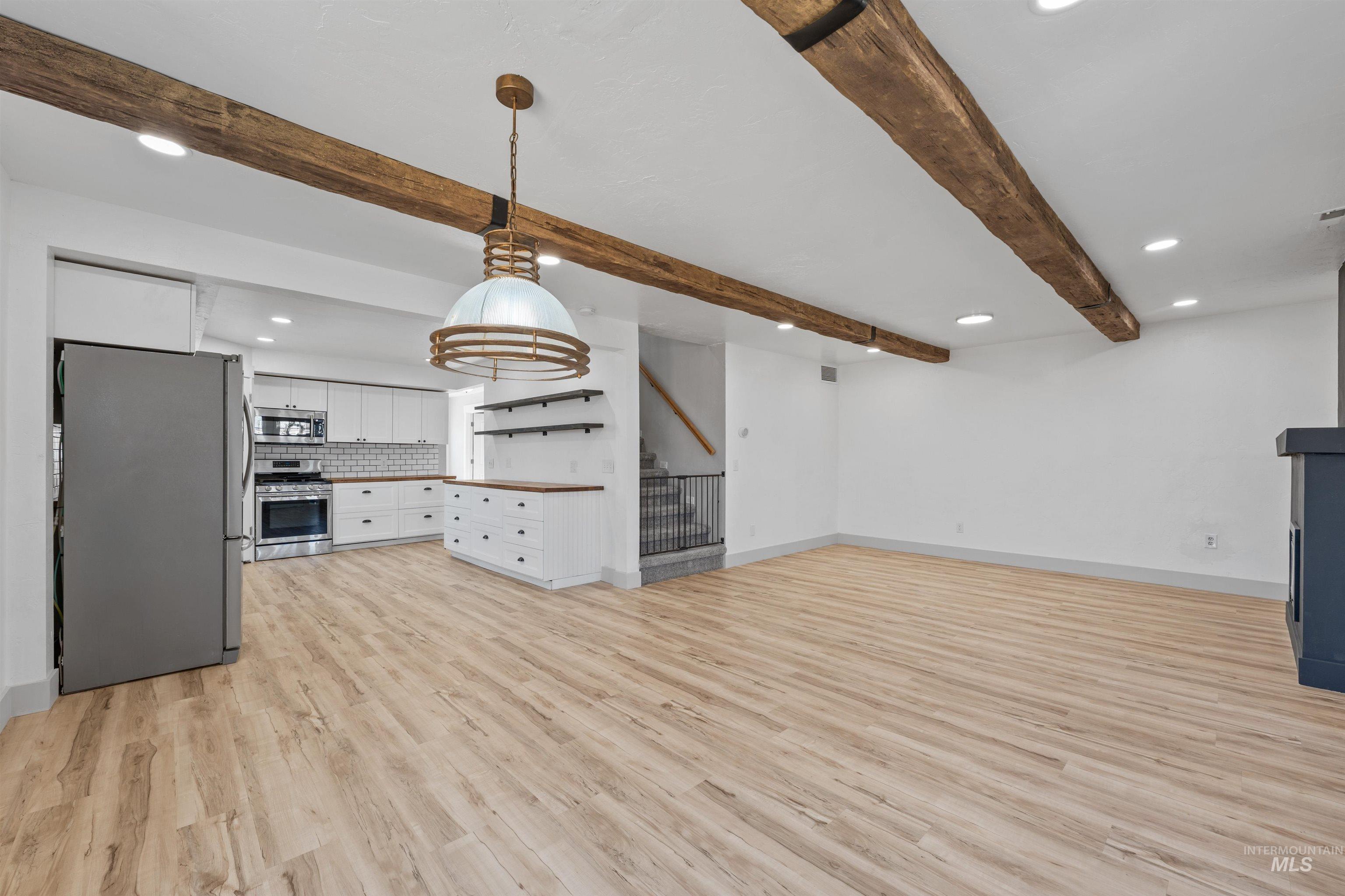 489 W 45 N, Burley, Idaho 83318, 6 Bedrooms, 4 Bathrooms, Residential For Sale, Price $495,000, 98976382