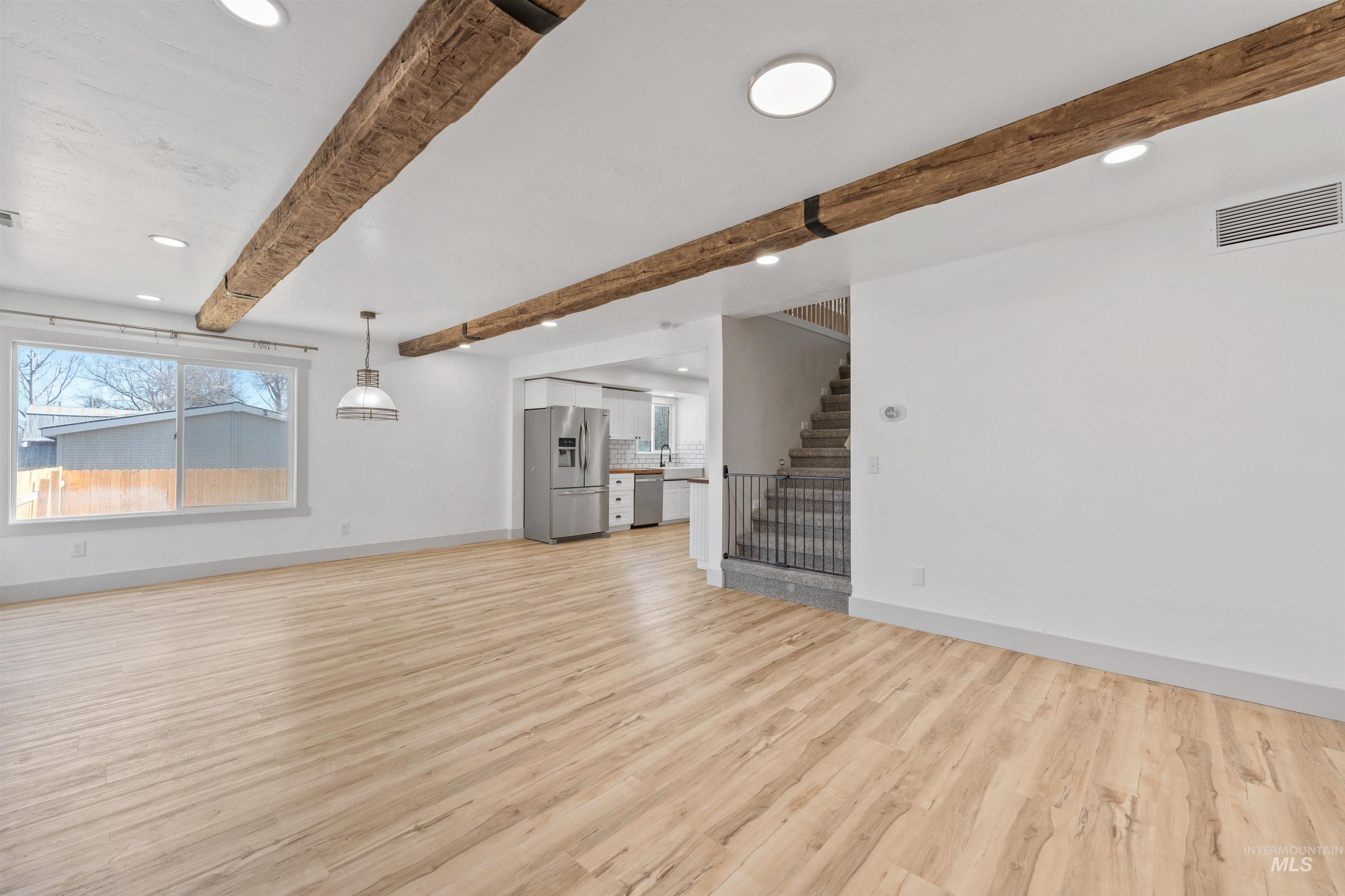 489 W 45 N, Burley, Idaho 83318, 6 Bedrooms, 4 Bathrooms, Residential For Sale, Price $495,000, 98976382