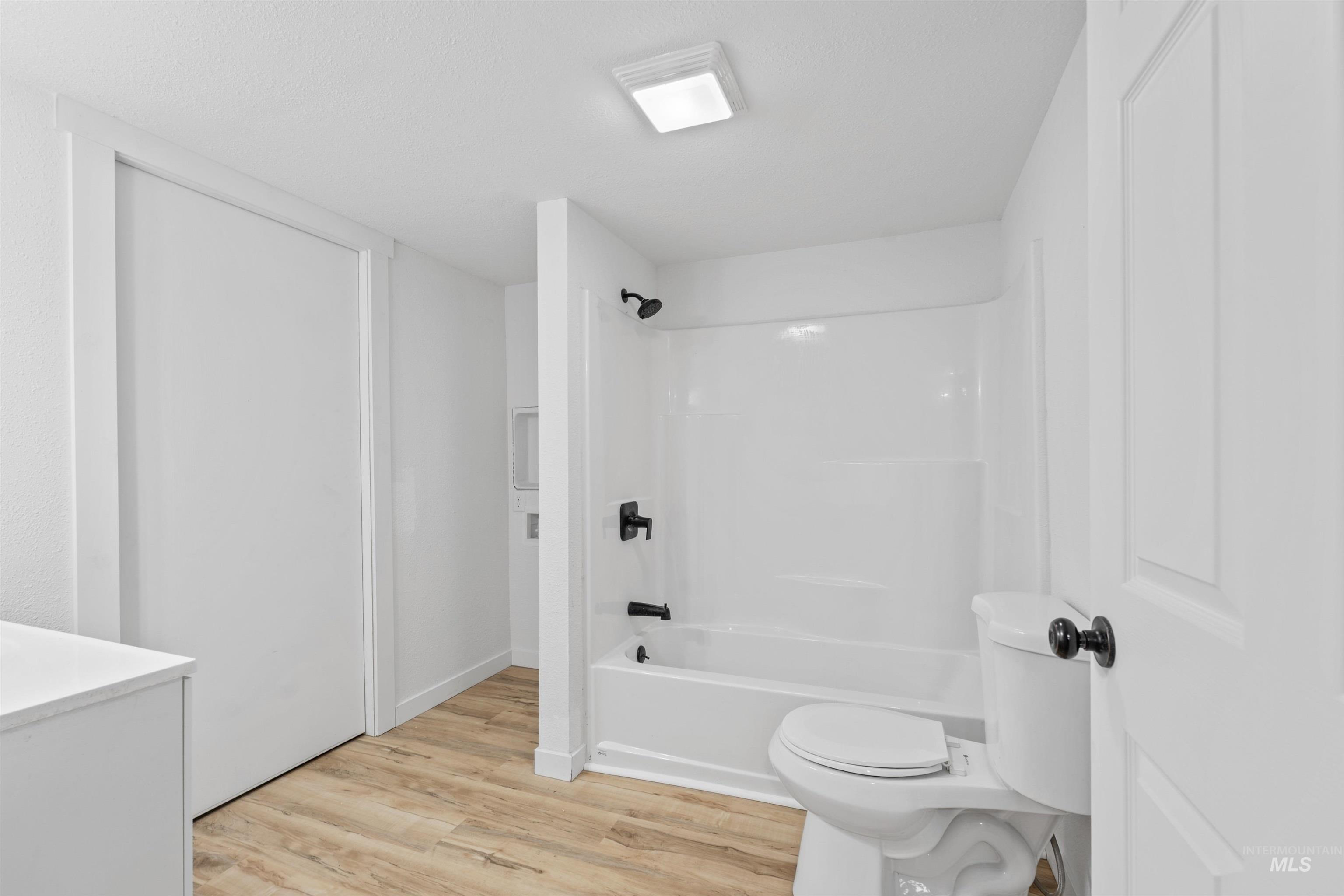 489 W 45 N, Burley, Idaho 83318, 6 Bedrooms, 4 Bathrooms, Residential For Sale, Price $495,000, 98976382