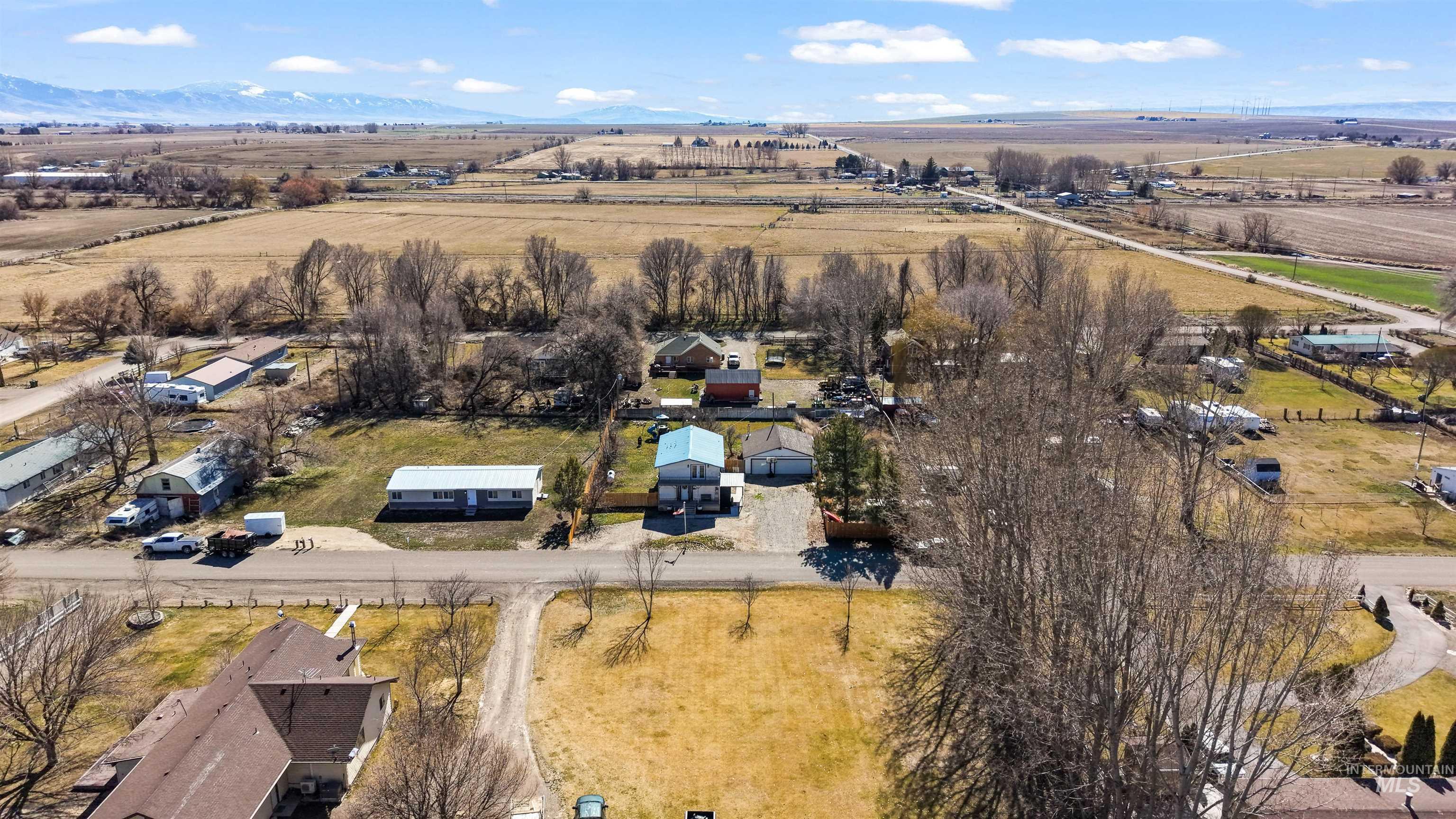 489 W 45 N, Burley, Idaho 83318, 6 Bedrooms, 4 Bathrooms, Residential For Sale, Price $495,000, 98976382