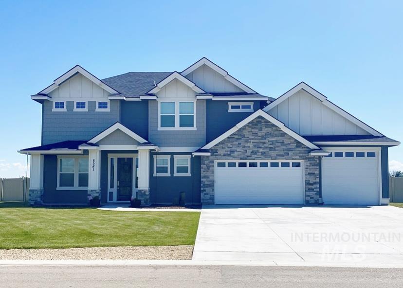 8581 Silverwood Way, Middleton, Idaho 83644, 4 Bedrooms, 3.5 Bathrooms, Residential For Sale, Price $729,000, 98976383