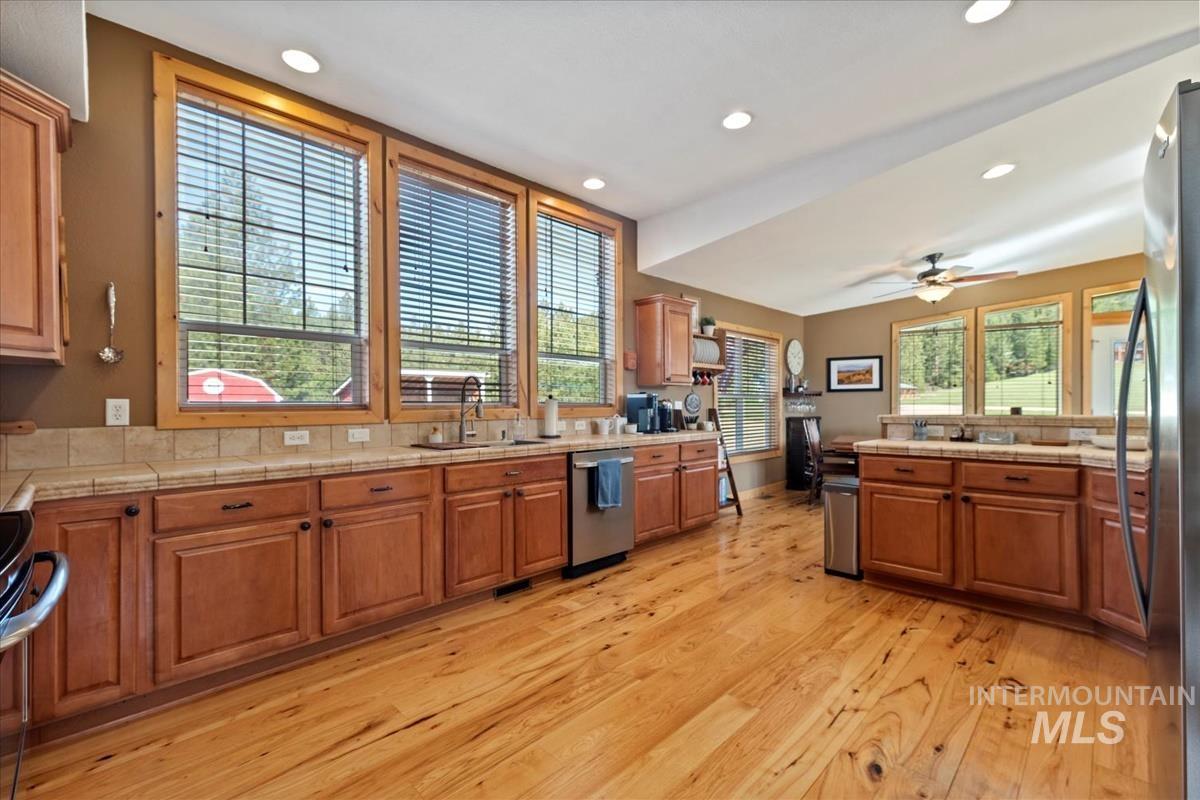 9 Spring Gulch Rd, Garden Valley, Idaho 83622, 3 Bedrooms, 2 Bathrooms, Residential For Sale, Price $684,900, 98976384