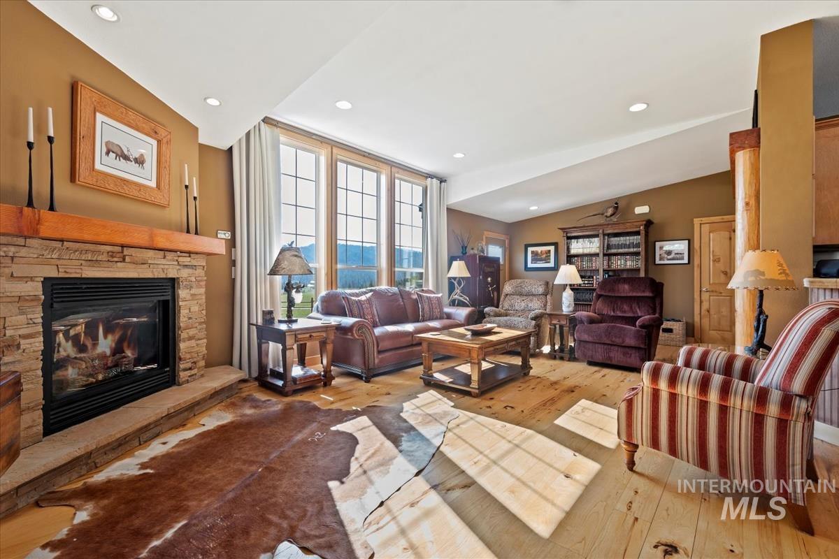 9 Spring Gulch Rd, Garden Valley, Idaho 83622, 3 Bedrooms, 2 Bathrooms, Residential For Sale, Price $684,900, 98976384