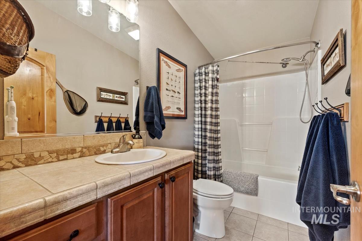 9 Spring Gulch Rd, Garden Valley, Idaho 83622, 3 Bedrooms, 2 Bathrooms, Residential For Sale, Price $684,900, 98976384