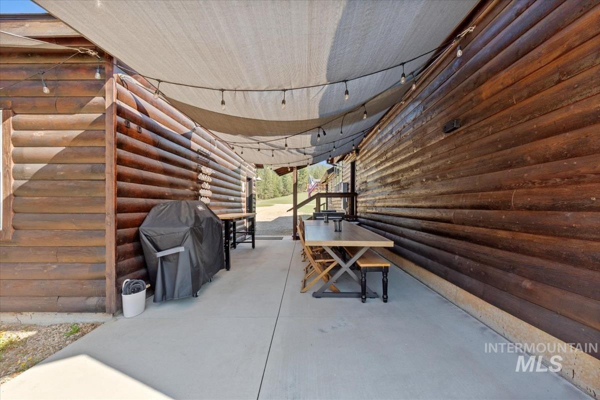 9 Spring Gulch Rd, Garden Valley, Idaho 83622, 3 Bedrooms, 2 Bathrooms, Residential For Sale, Price $684,900, 98976384