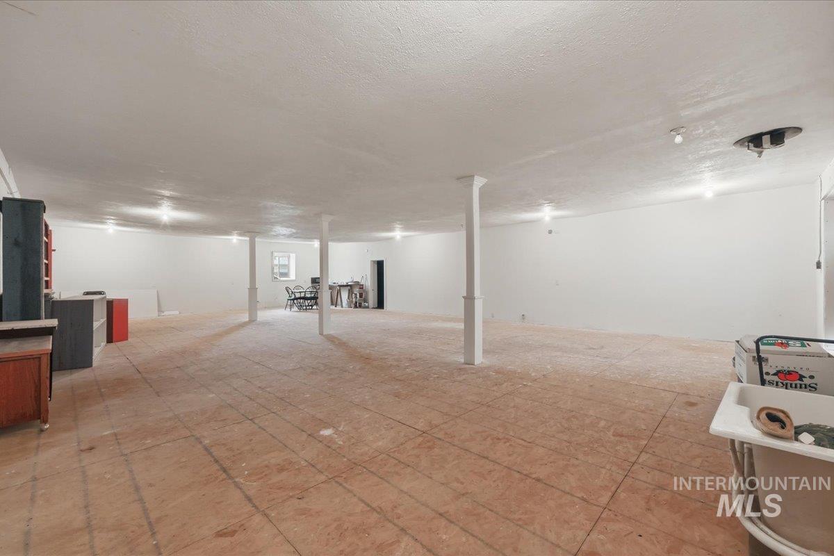 437 SW 3rd St., Fruitland, Idaho 83619, Business/Commercial For Sale, Price $295,000,MLS 98976387