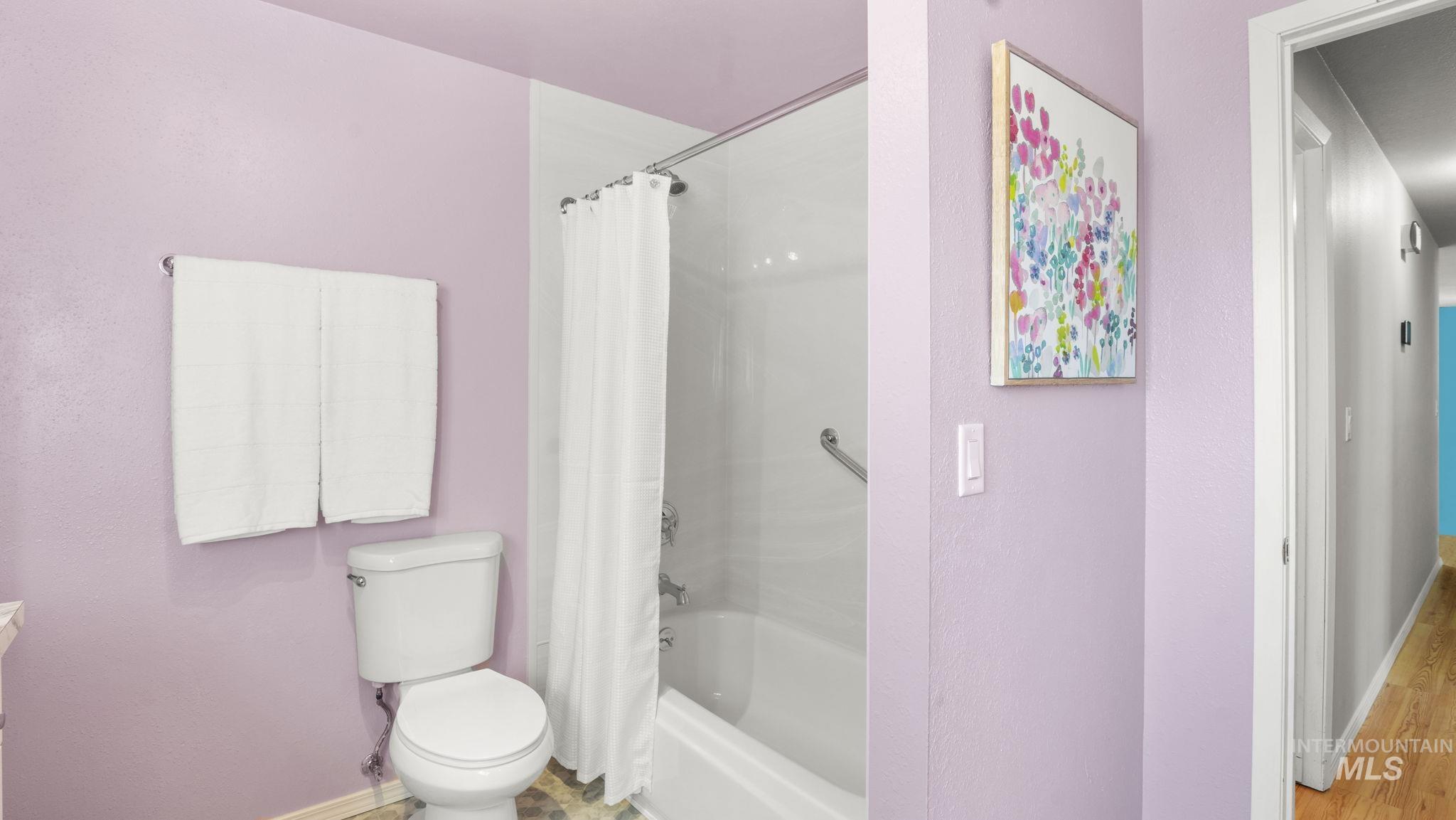 450 N Stierman Way, Eagle, Idaho 83616, 3 Bedrooms, 2 Bathrooms, Residential For Sale, Price $435,000, 98976390