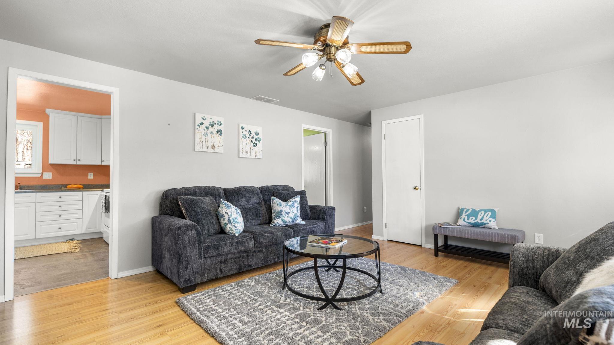 450 N Stierman Way, Eagle, Idaho 83616, 3 Bedrooms, 2 Bathrooms, Residential For Sale, Price $435,000, 98976390