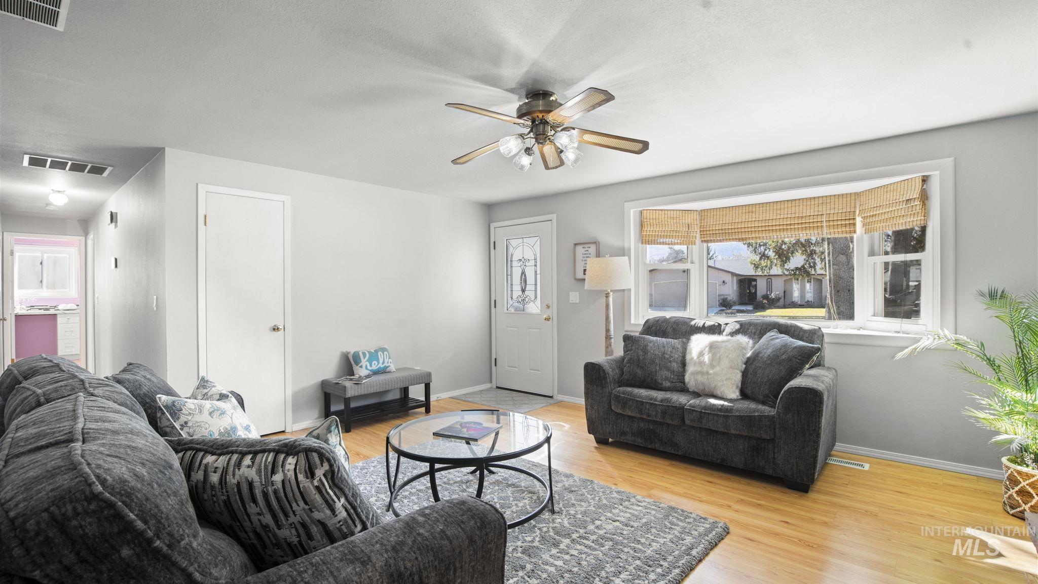 450 N Stierman Way, Eagle, Idaho 83616, 3 Bedrooms, 2 Bathrooms, Residential For Sale, Price $435,000, 98976390