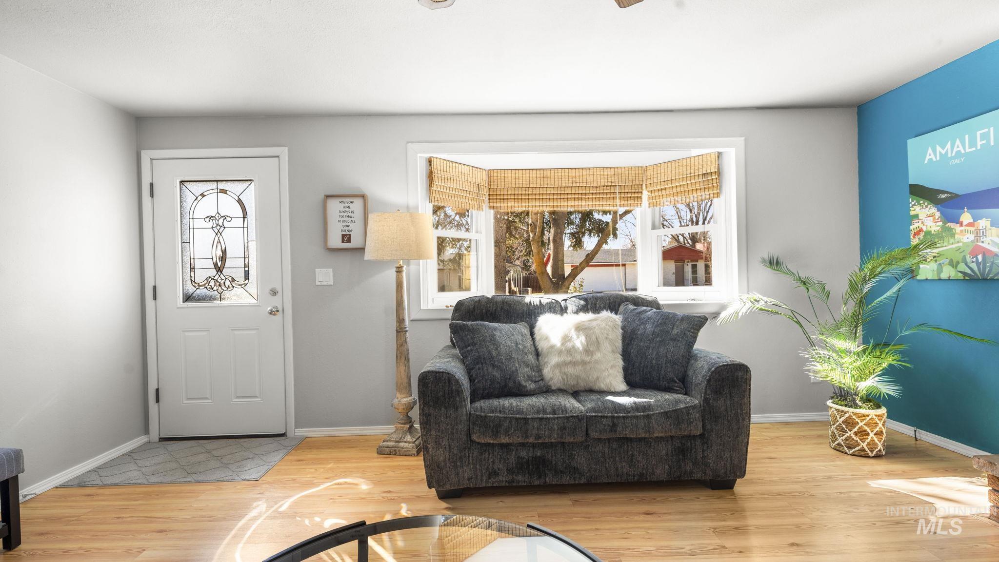 450 N Stierman Way, Eagle, Idaho 83616, 3 Bedrooms, 2 Bathrooms, Residential For Sale, Price $435,000, 98976390