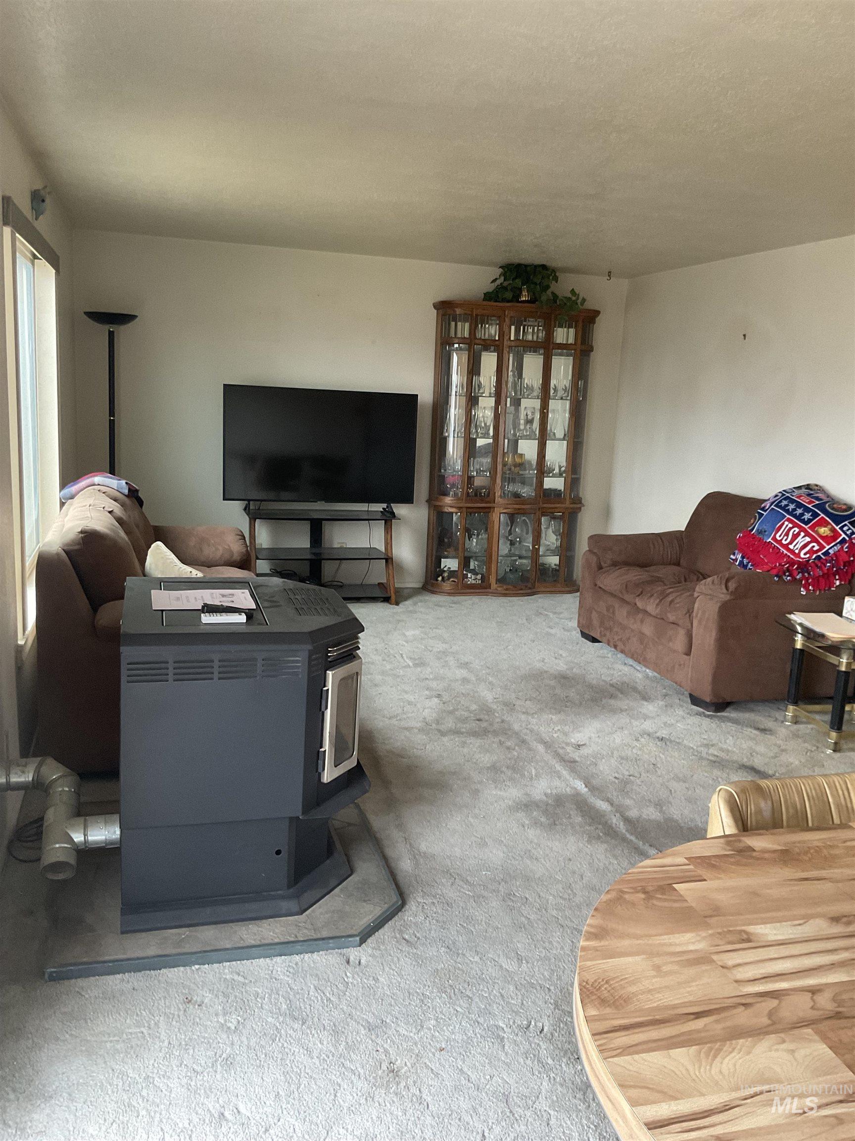 1166 Starfire St, Twin Falls, Idaho 83301, 3 Bedrooms, 2 Bathrooms, Residential For Sale, Price $315,000, 98976391