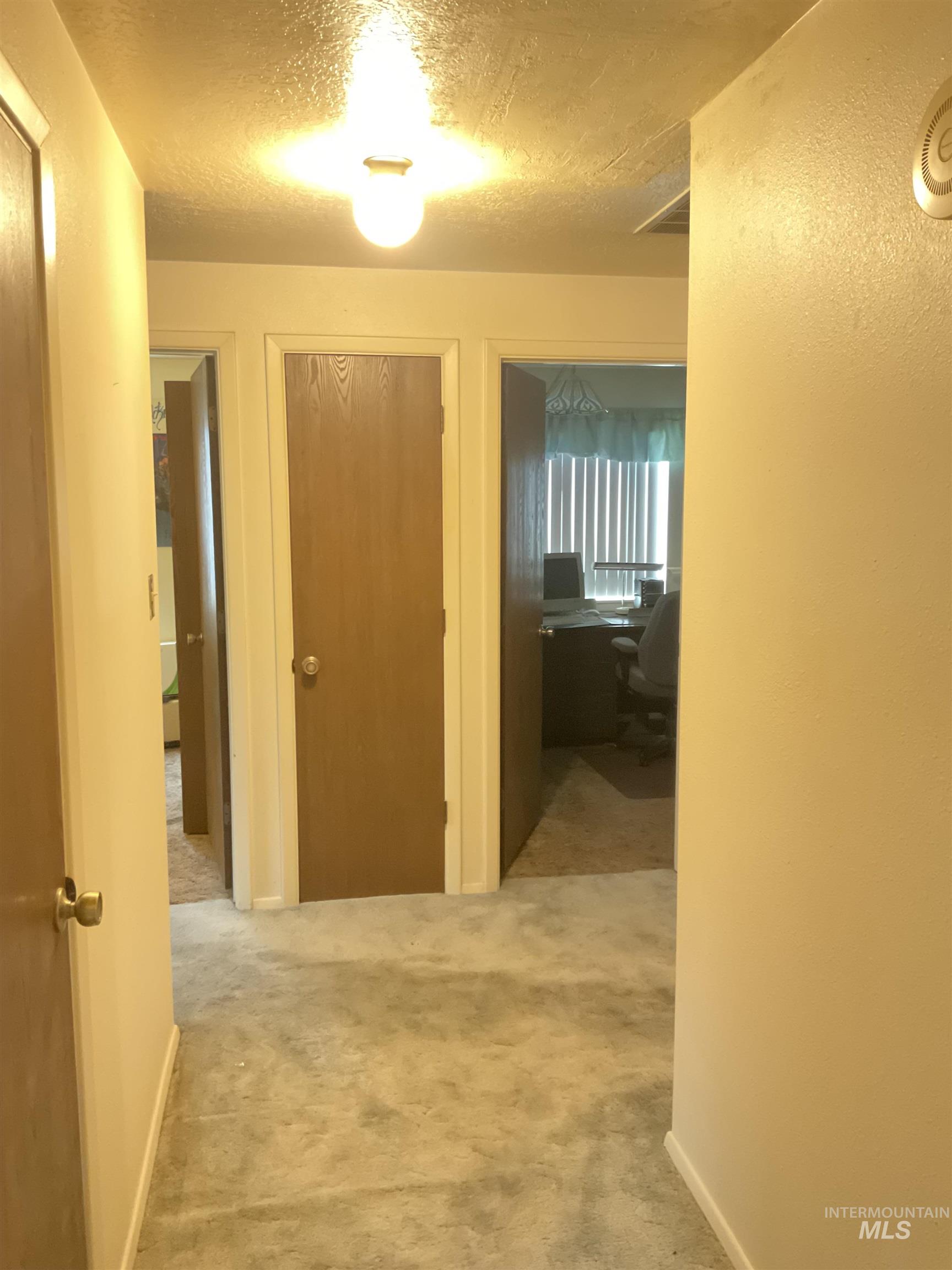 1166 Starfire St, Twin Falls, Idaho 83301, 3 Bedrooms, 2 Bathrooms, Residential For Sale, Price $315,000, 98976391