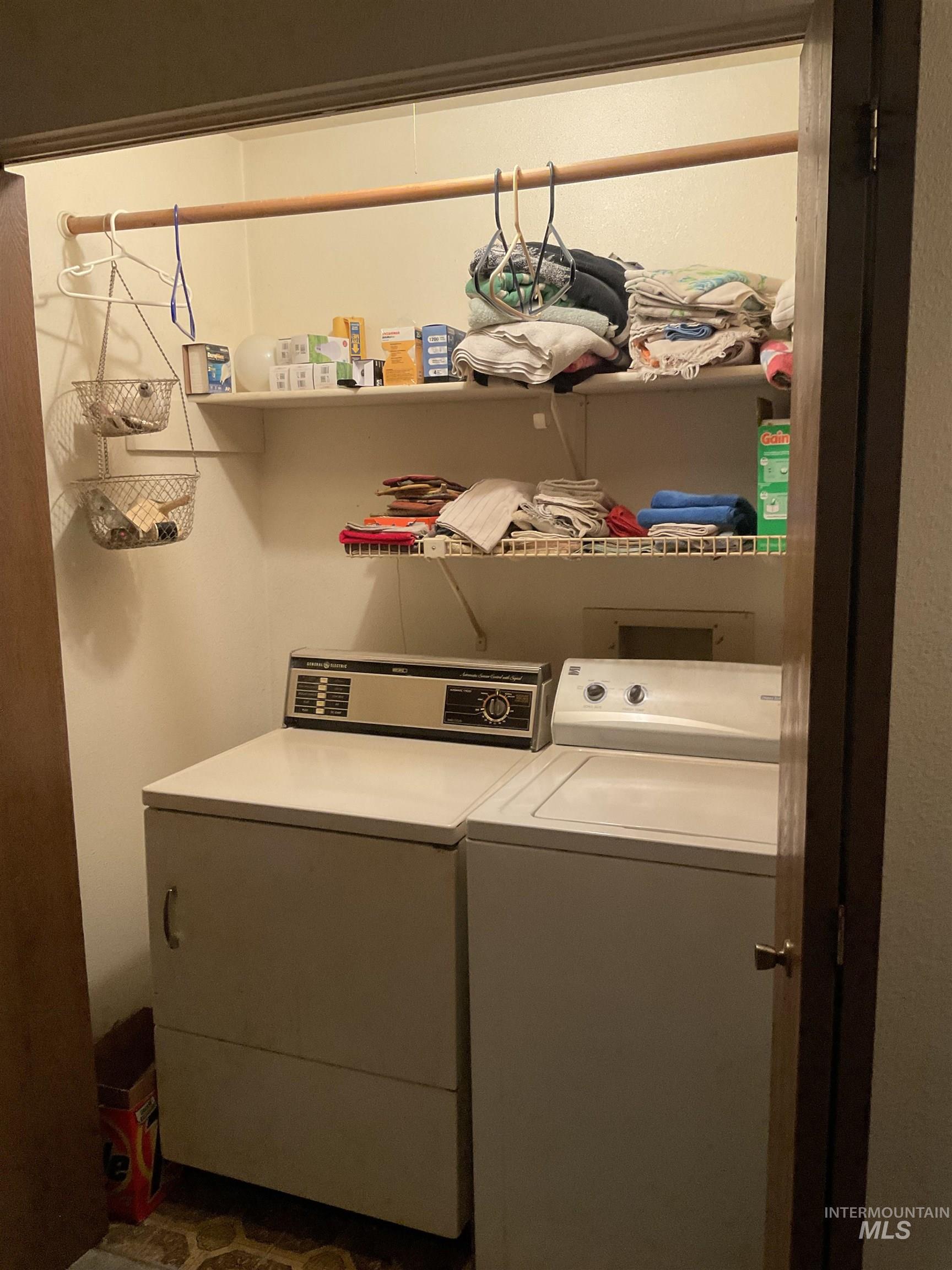 1166 Starfire St, Twin Falls, Idaho 83301, 3 Bedrooms, 2 Bathrooms, Residential For Sale, Price $315,000, 98976391