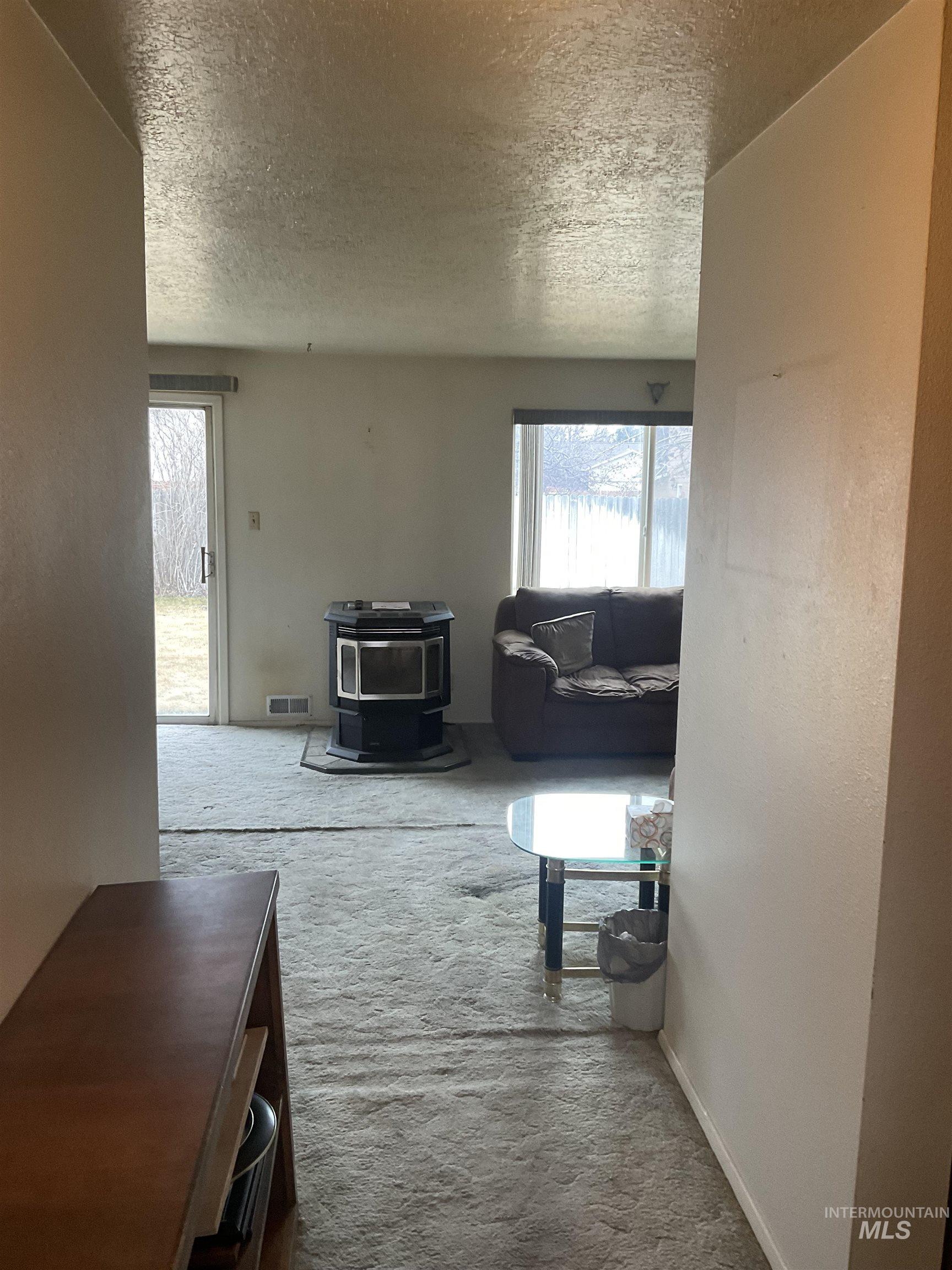 1166 Starfire St, Twin Falls, Idaho 83301, 3 Bedrooms, 2 Bathrooms, Residential For Sale, Price $315,000, 98976391