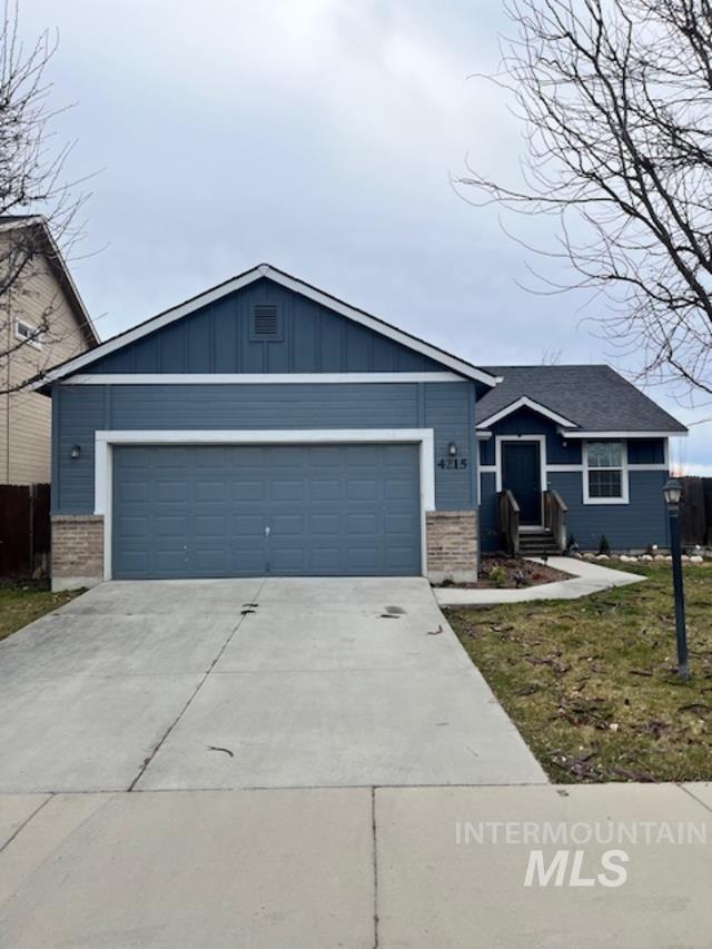 4215 W Newland, Meridian, Idaho 83642, 3 Bedrooms, 2 Bathrooms, Residential For Sale, Price $379,900, 98976392