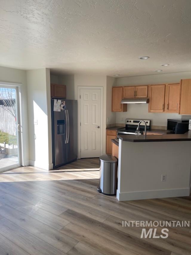 4215 W Newland, Meridian, Idaho 83642, 3 Bedrooms, 2 Bathrooms, Residential For Sale, Price $379,900, 98976392