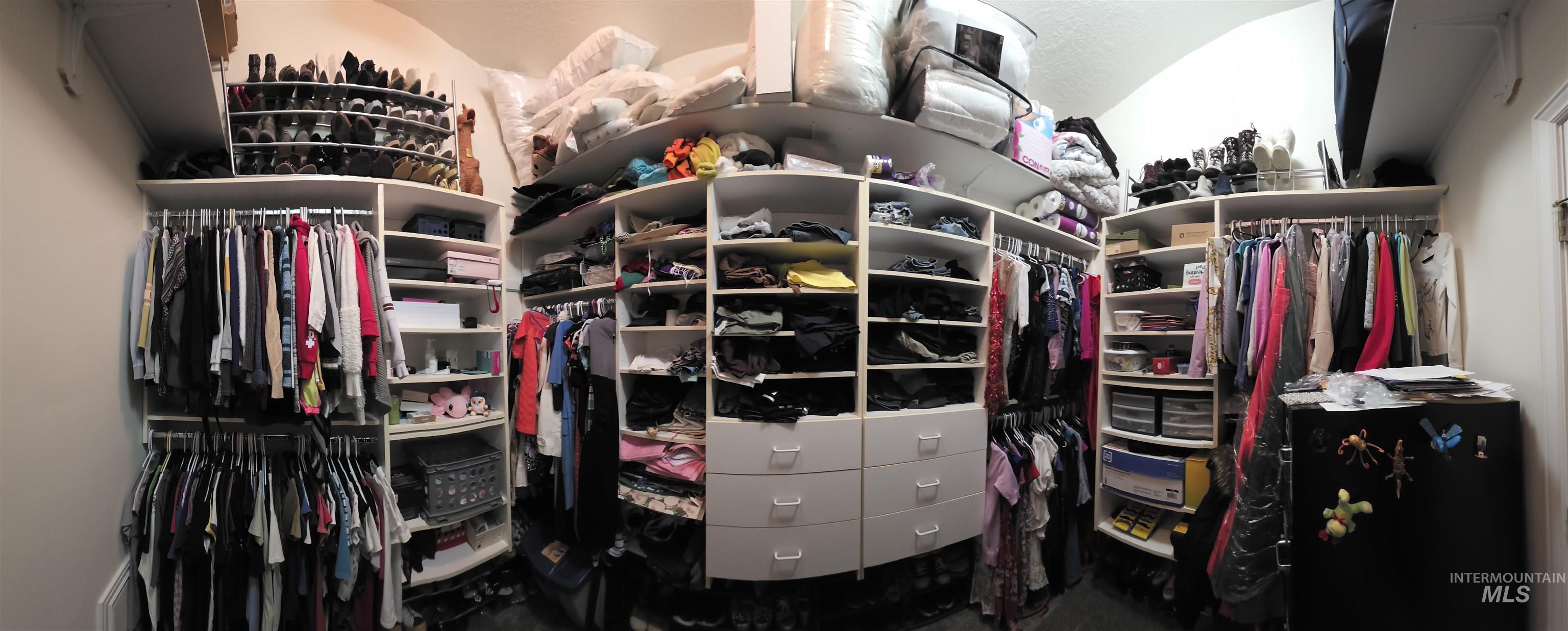 4434 W Vaquero Ln, Meridian, Idaho 83642, 5 Bedrooms, 4 Bathrooms, Residential For Sale, Price $1,350,000, 98976396