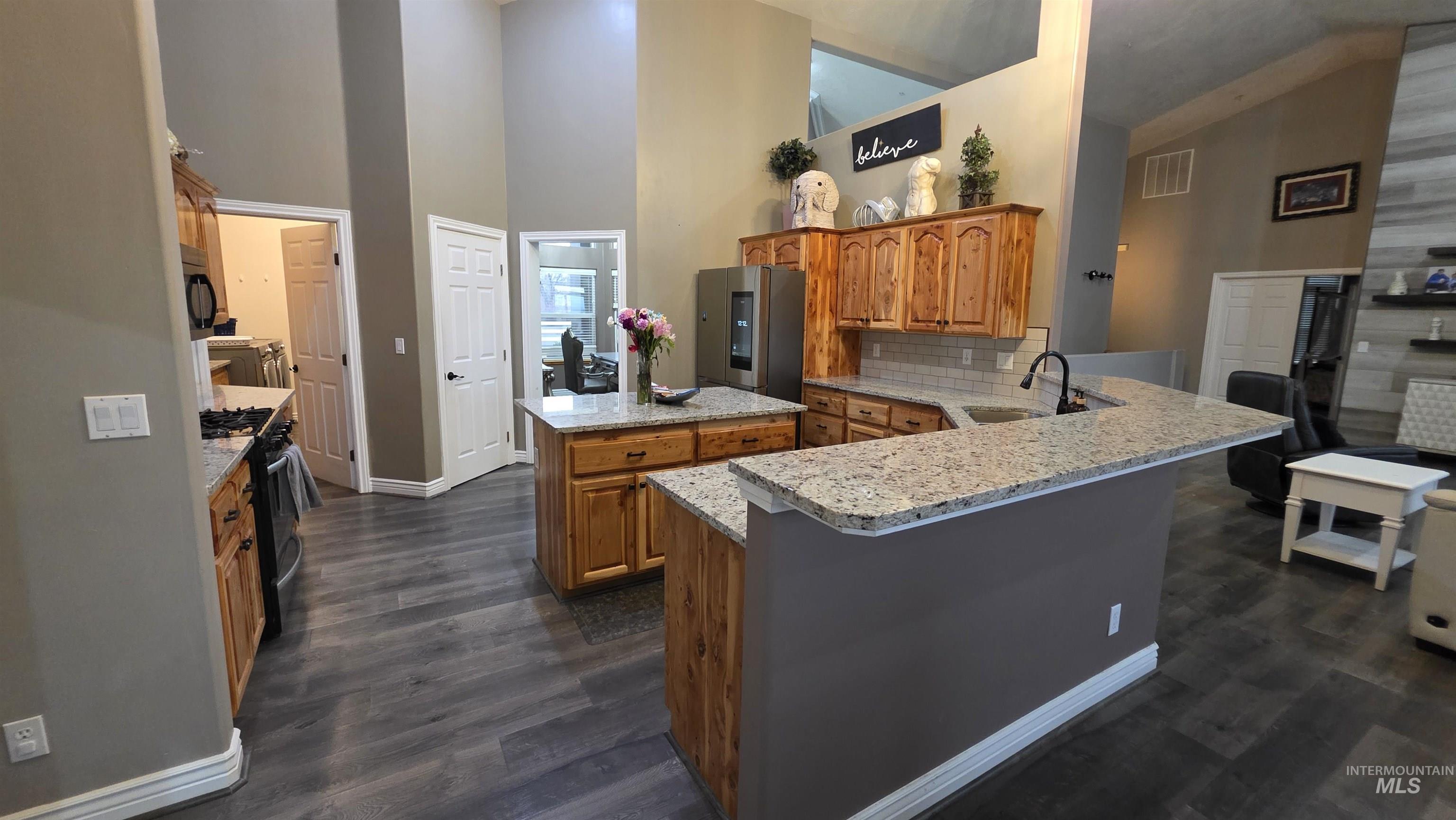 4434 W Vaquero Ln, Meridian, Idaho 83642, 5 Bedrooms, 4 Bathrooms, Residential For Sale, Price $1,350,000, 98976396