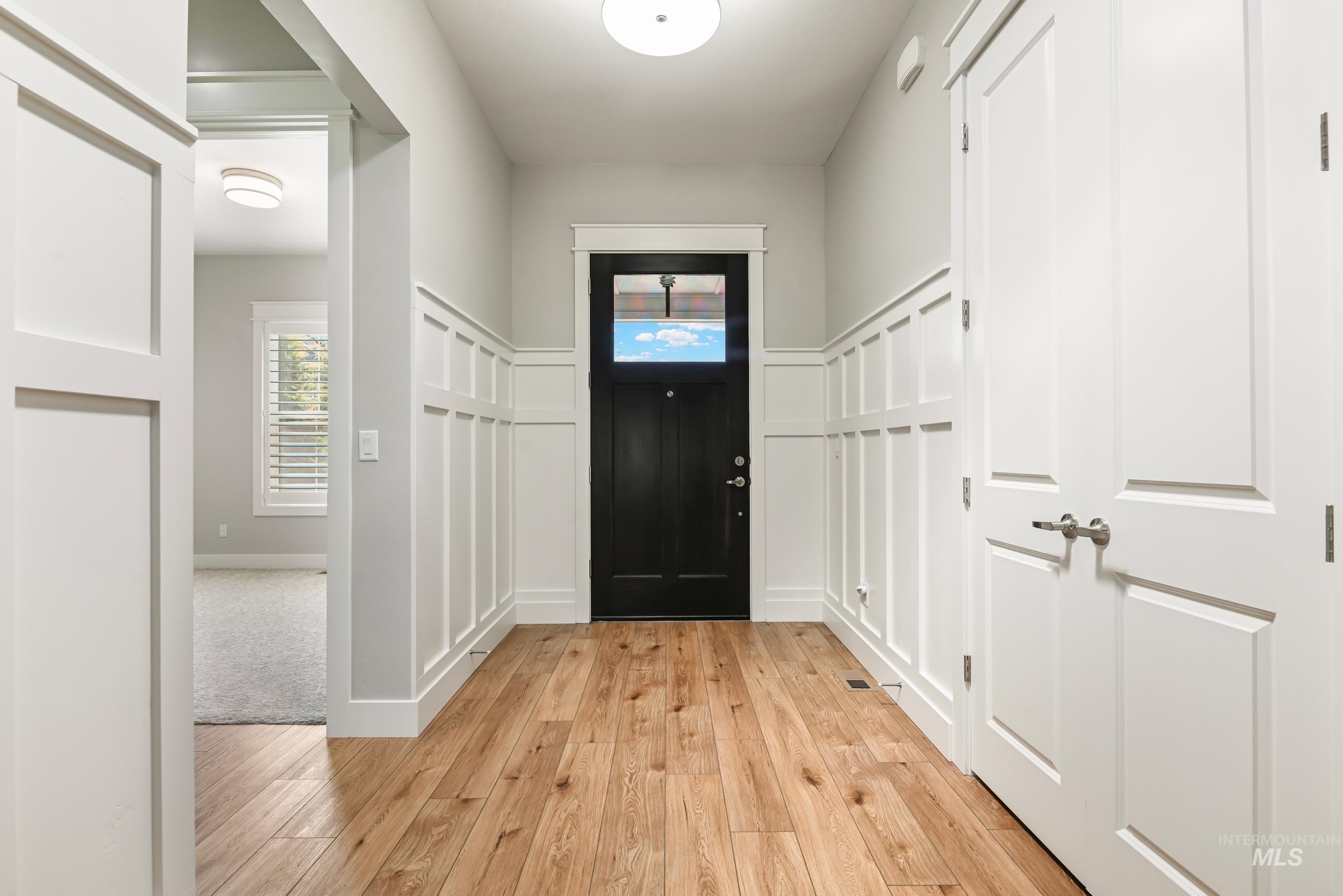 3850 W Haverhill St, Eagle, Idaho 83616, 3 Bedrooms, 2.5 Bathrooms, Residential For Sale, Price $985,000, 98976401