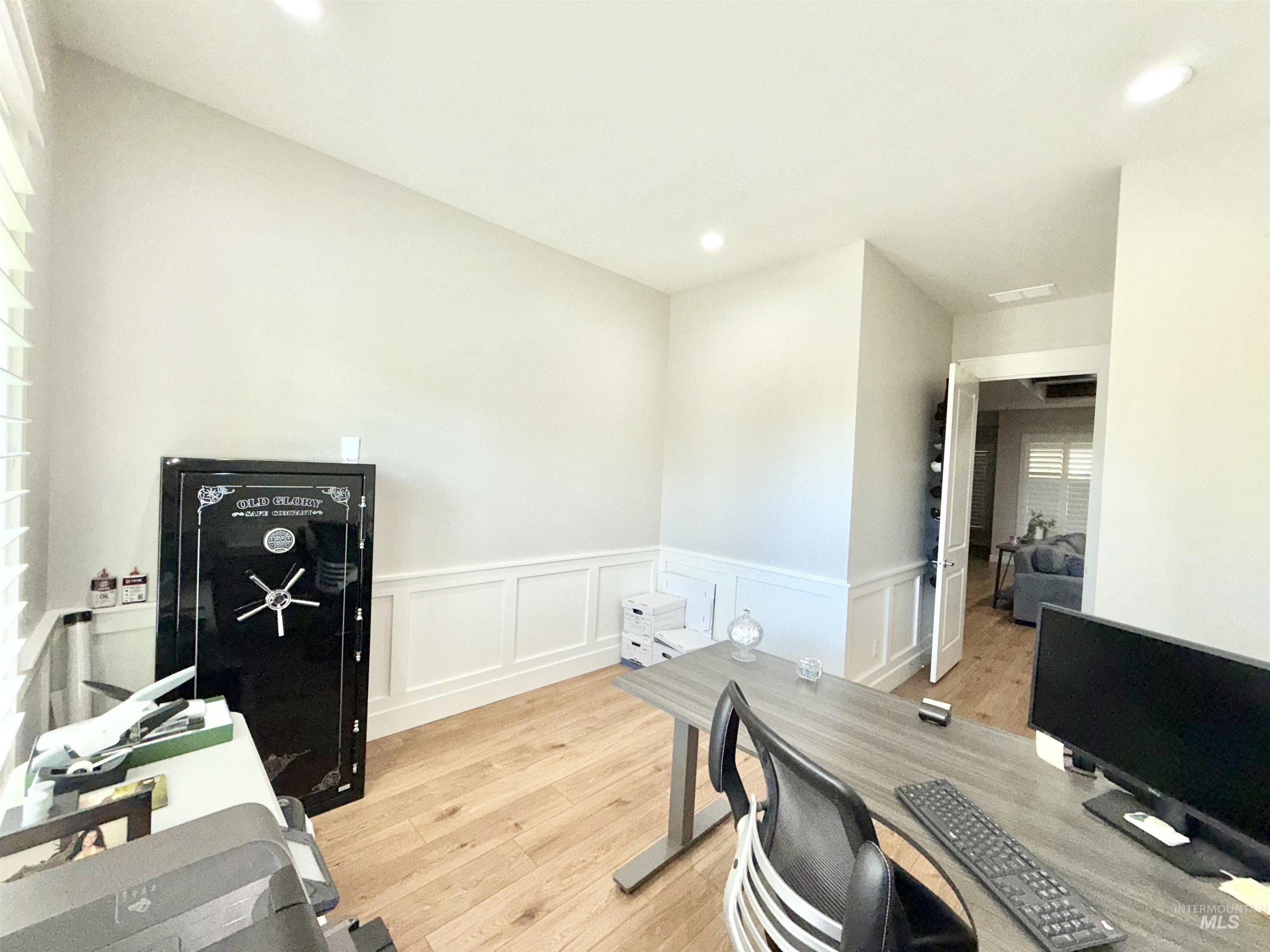 3850 W Haverhill St, Eagle, Idaho 83616, 3 Bedrooms, 2.5 Bathrooms, Residential For Sale, Price $985,000, 98976401