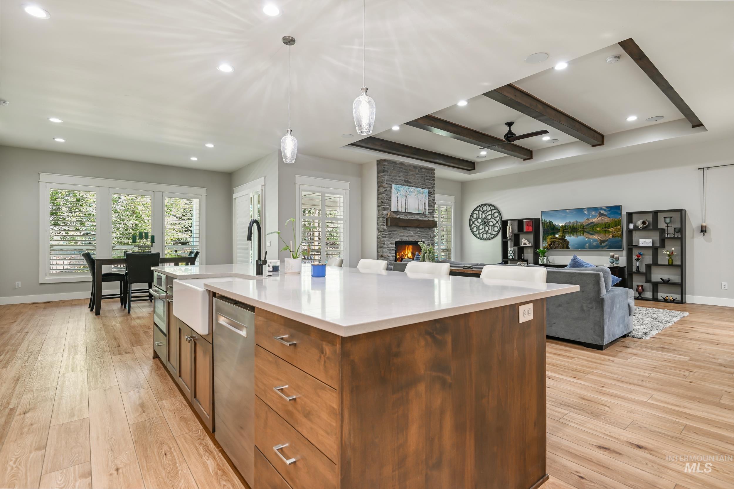 3850 W Haverhill St, Eagle, Idaho 83616, 3 Bedrooms, 2.5 Bathrooms, Residential For Sale, Price $985,000, 98976401