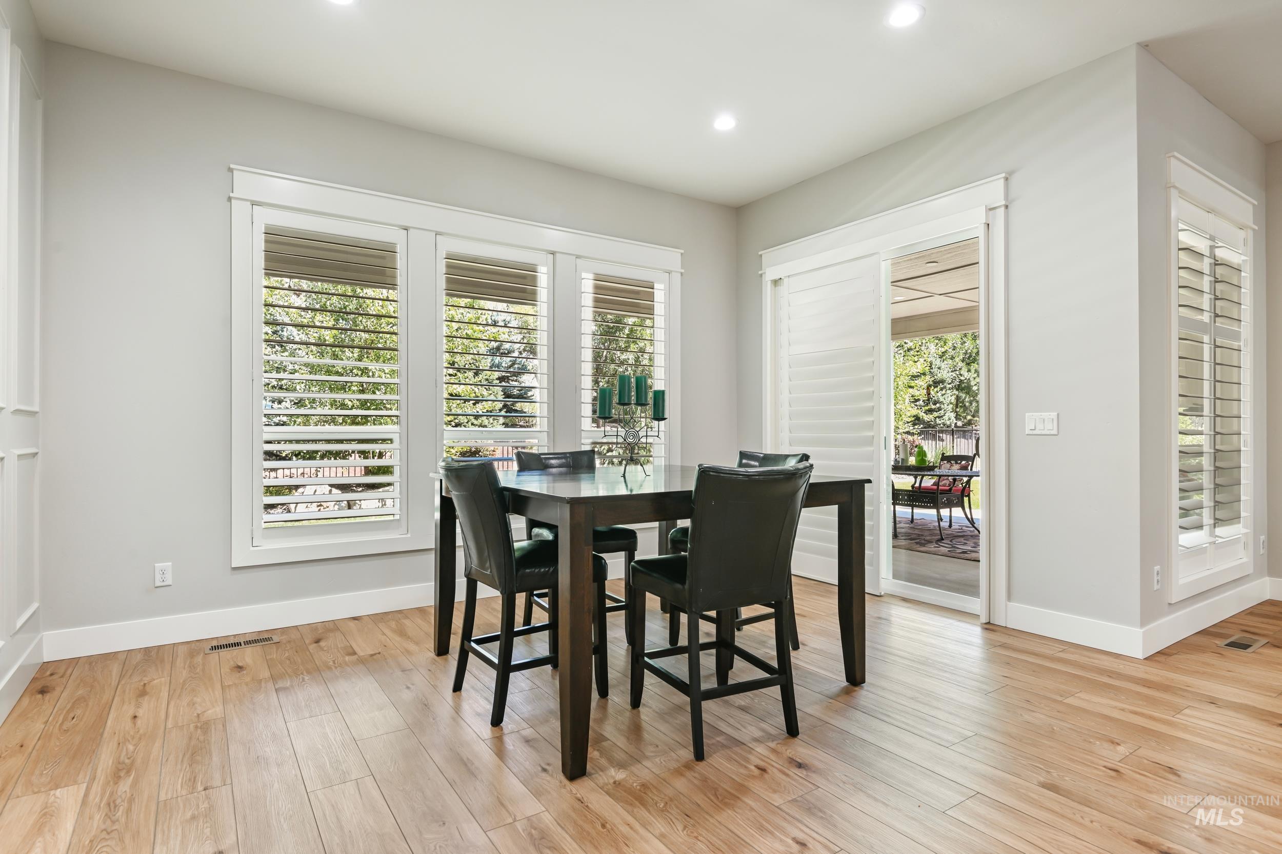 3850 W Haverhill St, Eagle, Idaho 83616, 3 Bedrooms, 2.5 Bathrooms, Residential For Sale, Price $985,000, 98976401