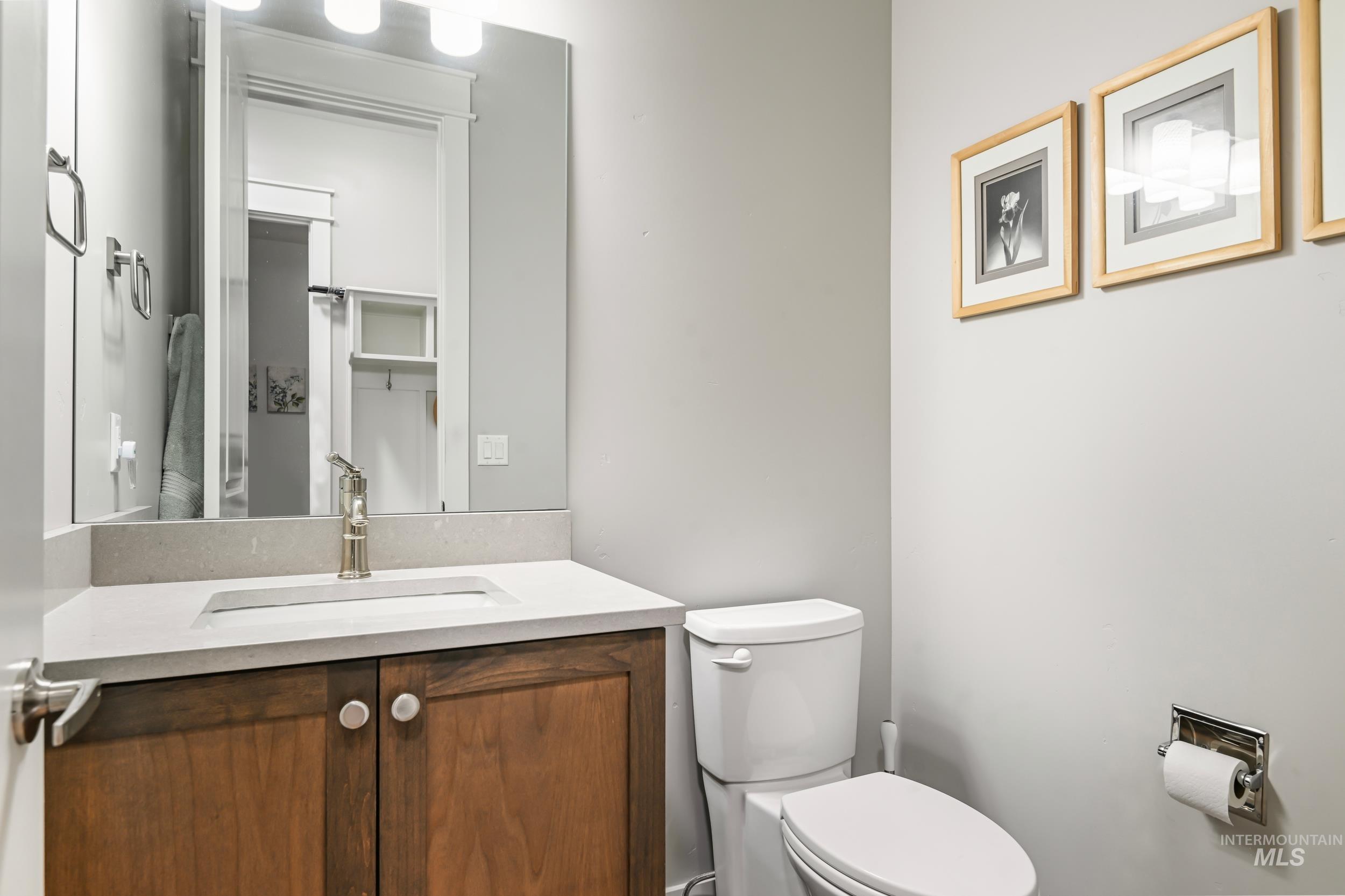 3850 W Haverhill St, Eagle, Idaho 83616, 3 Bedrooms, 2.5 Bathrooms, Residential For Sale, Price $985,000, 98976401