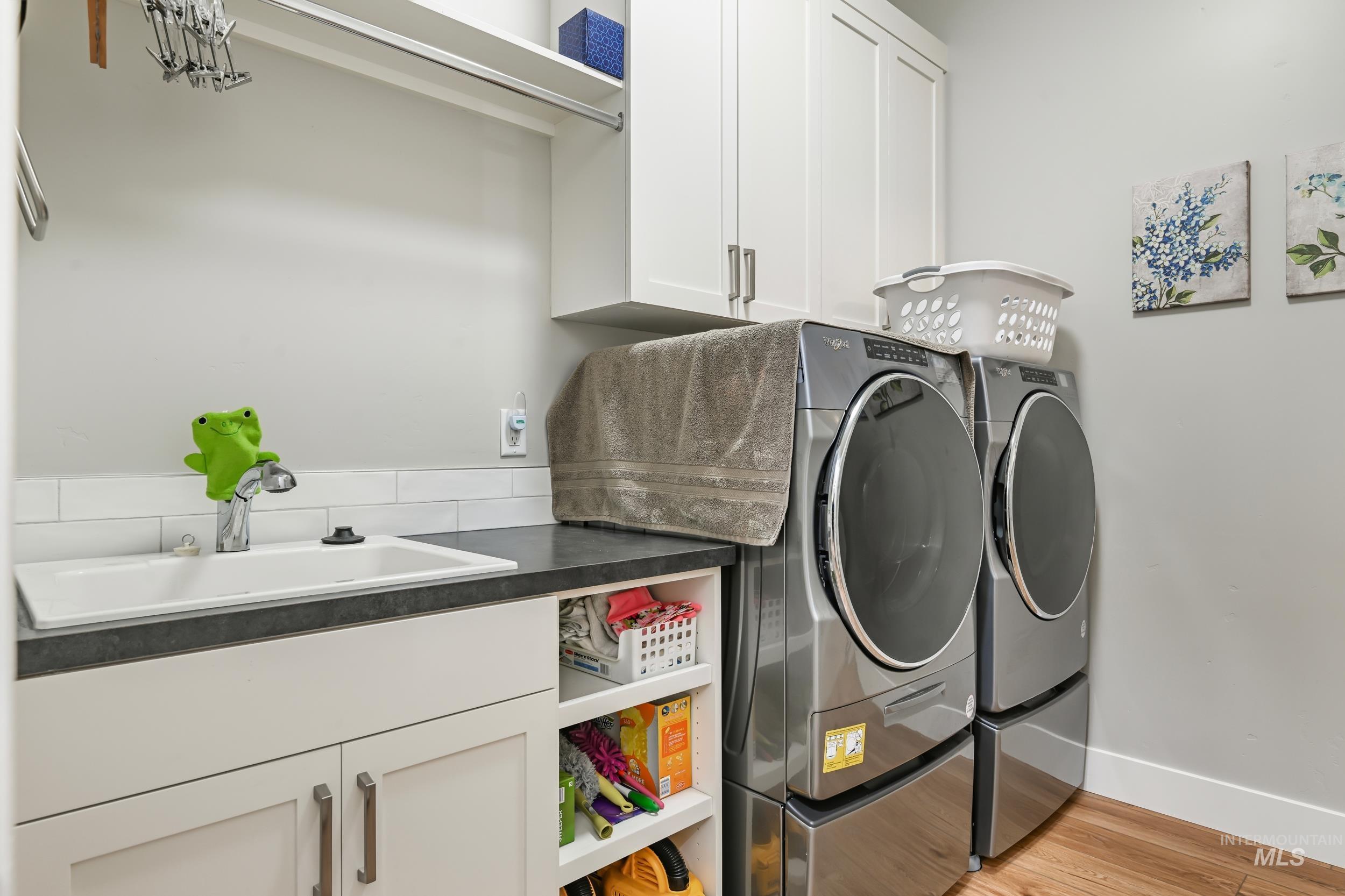 3850 W Haverhill St, Eagle, Idaho 83616, 3 Bedrooms, 2.5 Bathrooms, Residential For Sale, Price $985,000, 98976401