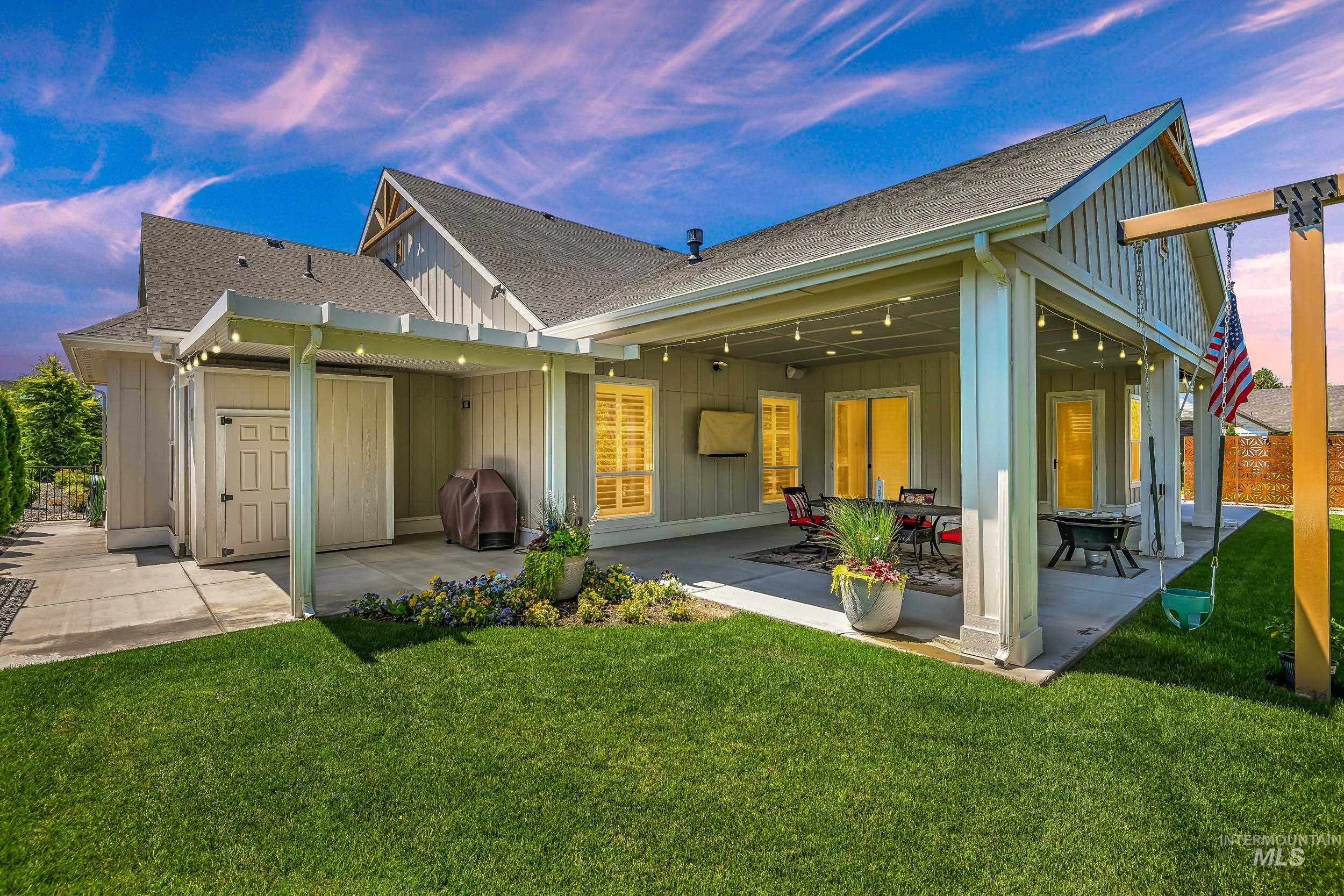 3850 W Haverhill St, Eagle, Idaho 83616, 3 Bedrooms, 2.5 Bathrooms, Residential For Sale, Price $985,000, 98976401