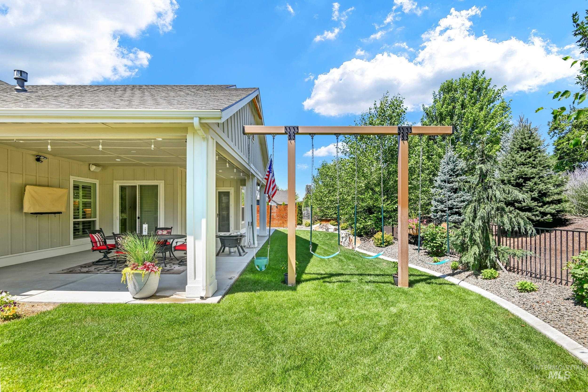 3850 W Haverhill St, Eagle, Idaho 83616, 3 Bedrooms, 2.5 Bathrooms, Residential For Sale, Price $985,000, 98976401