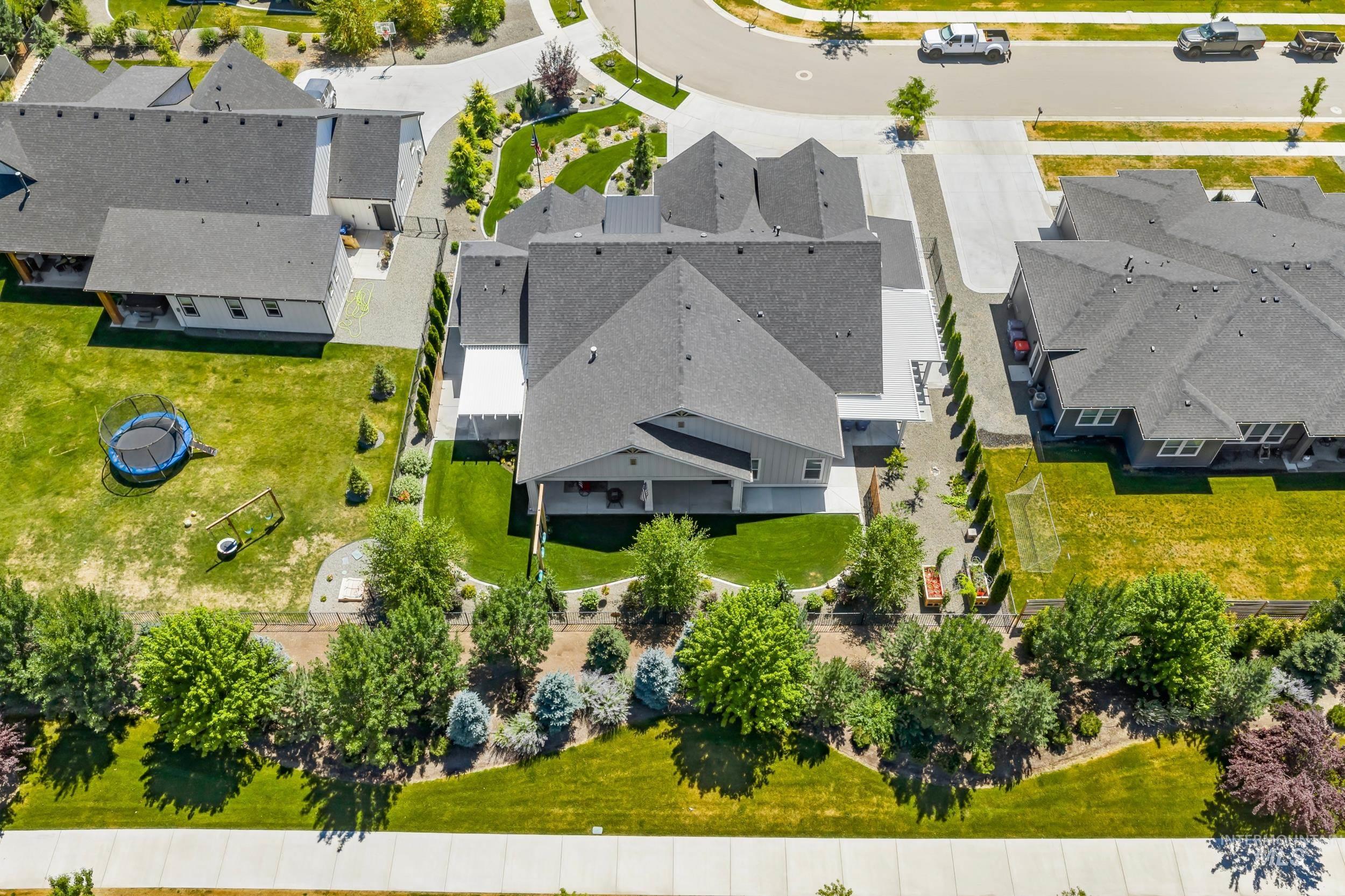 3850 W Haverhill St, Eagle, Idaho 83616, 3 Bedrooms, 2.5 Bathrooms, Residential For Sale, Price $985,000, 98976401