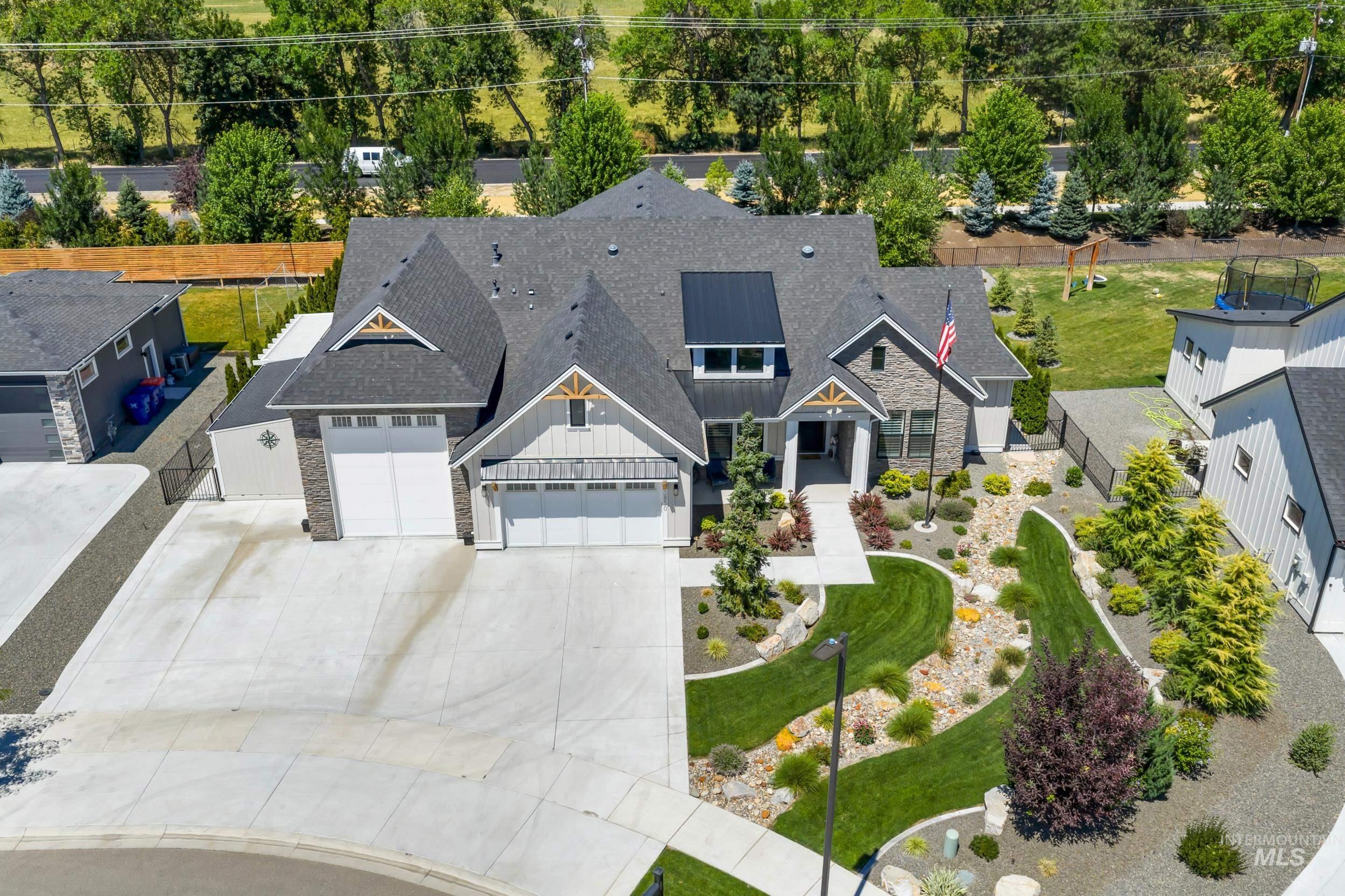 3850 W Haverhill St, Eagle, Idaho 83616, 3 Bedrooms, 2.5 Bathrooms, Residential For Sale, Price $985,000, 98976401