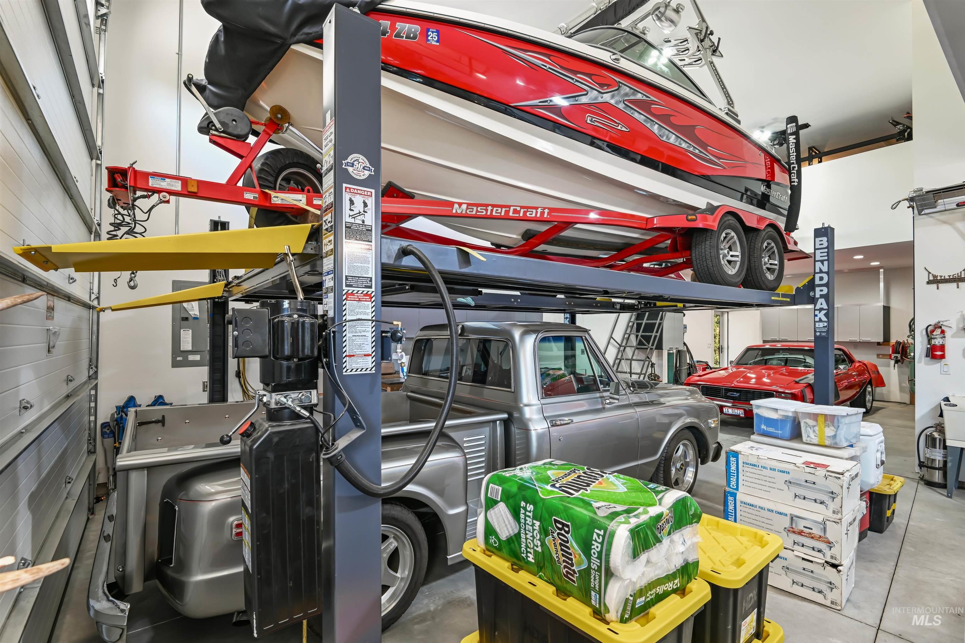 3850 W Haverhill St, Eagle, Idaho 83616, 3 Bedrooms, 2.5 Bathrooms, Residential For Sale, Price $985,000, 98976401