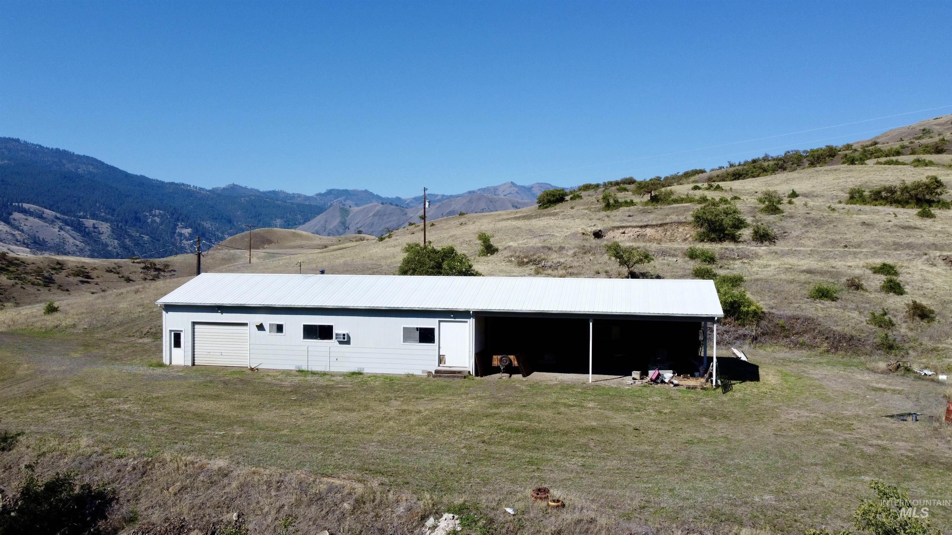 252 Wingfield Ln, White Bird, Idaho 83554, 3 Bedrooms, 2 Bathrooms, Residential For Sale, Price $899,900, 98976402