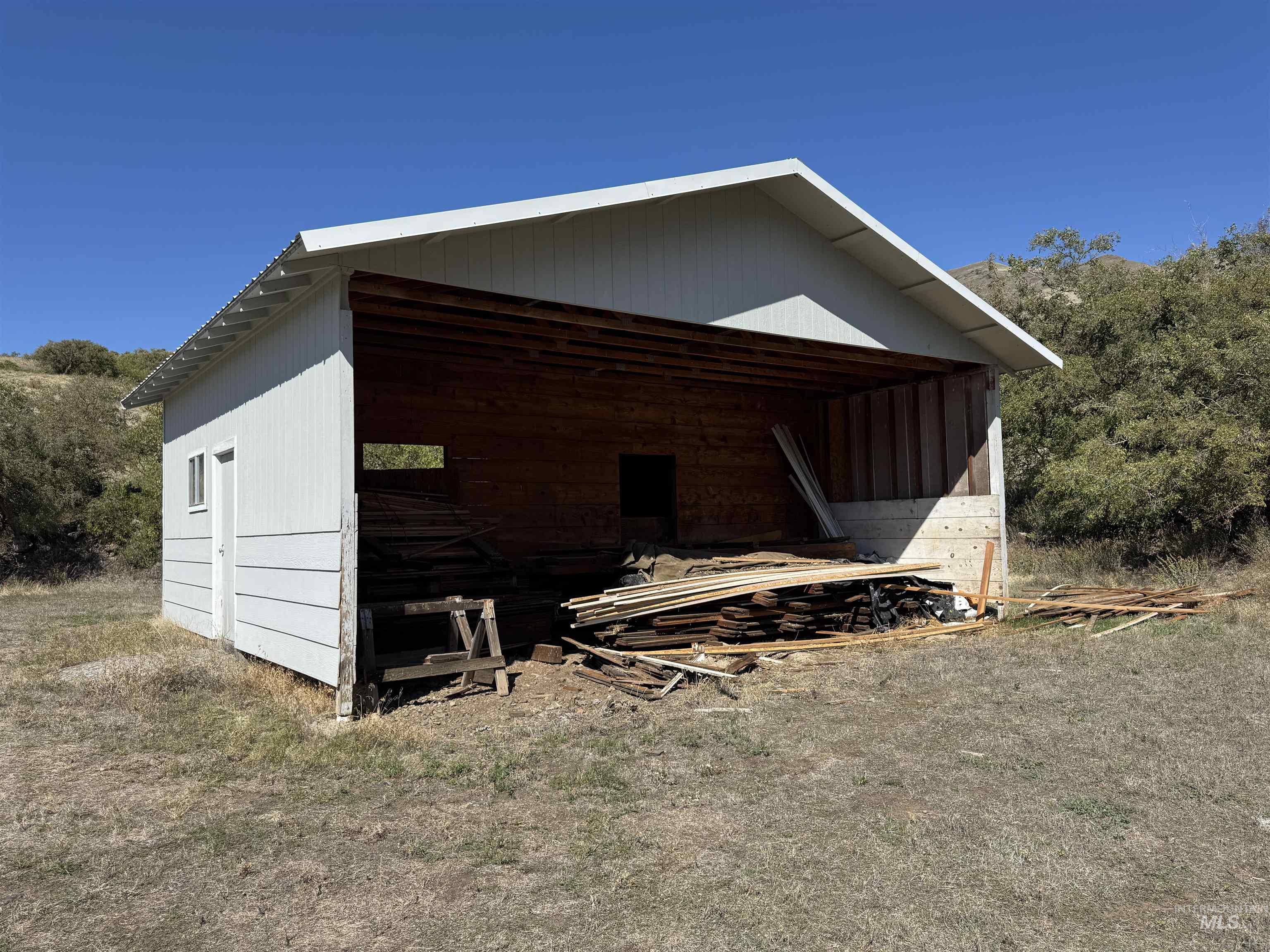 252 Wingfield Ln, White Bird, Idaho 83554, 3 Bedrooms, 2 Bathrooms, Residential For Sale, Price $899,900, 98976402