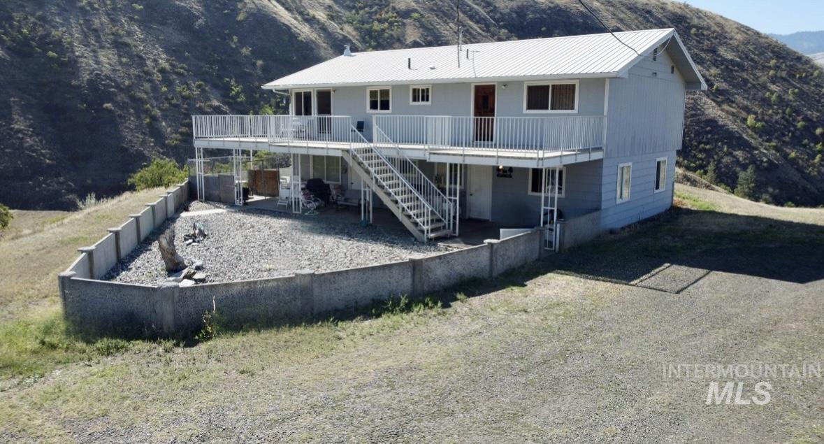 252 Wingfield Ln, White Bird, Idaho 83554, 3 Bedrooms, 2 Bathrooms, Residential For Sale, Price $899,900, 98976402