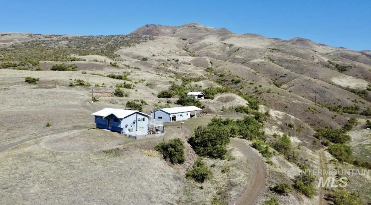 252 Wingfield Ln, White Bird, Idaho 83554, 3 Bedrooms, 2 Bathrooms, Residential For Sale, Price $899,900, 98976402