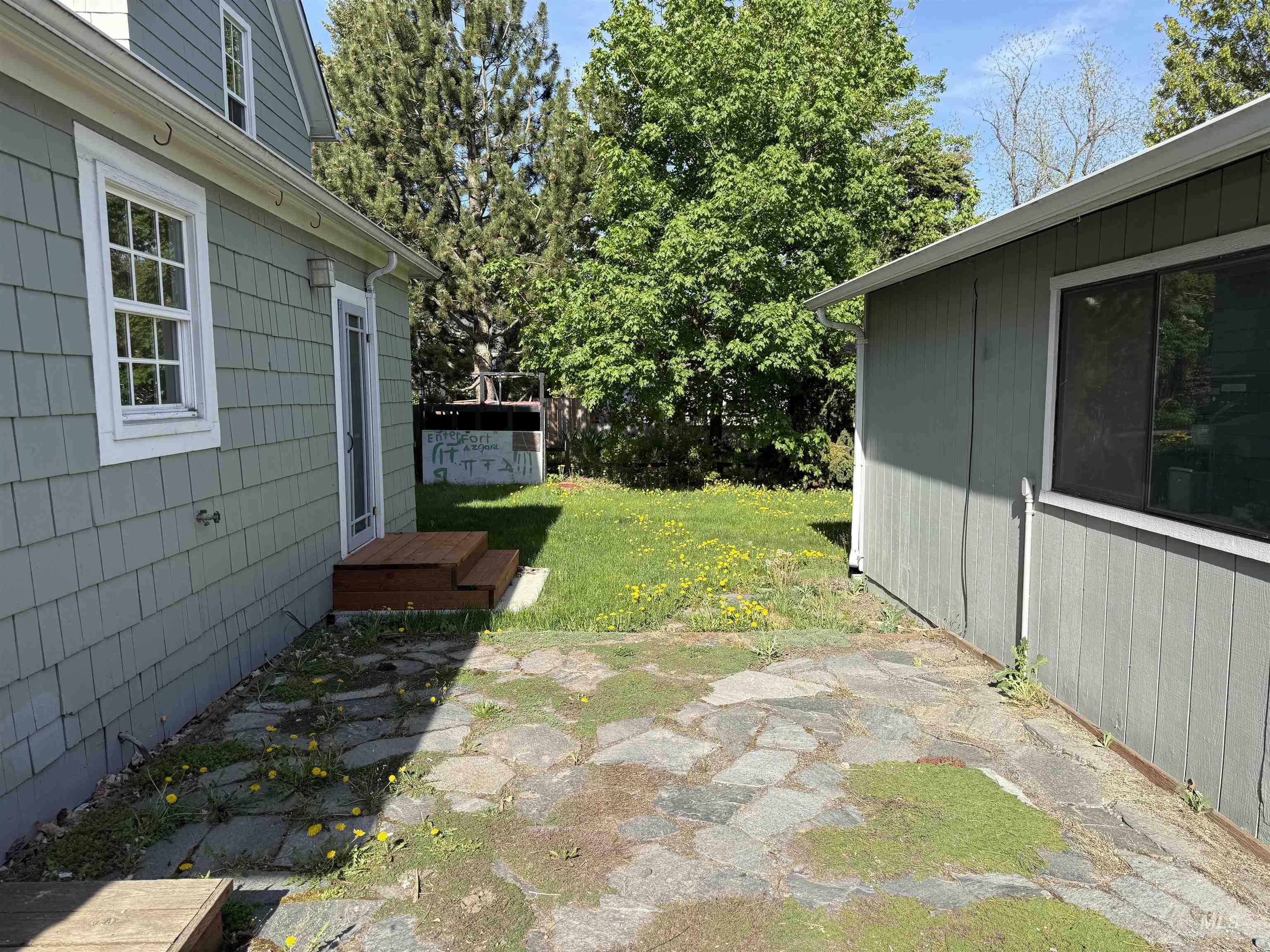 616 E 8th, Moscow, Idaho 83843, 4 Bedrooms, 2 Bathrooms, Residential For Sale, Price $455,000, 98976406