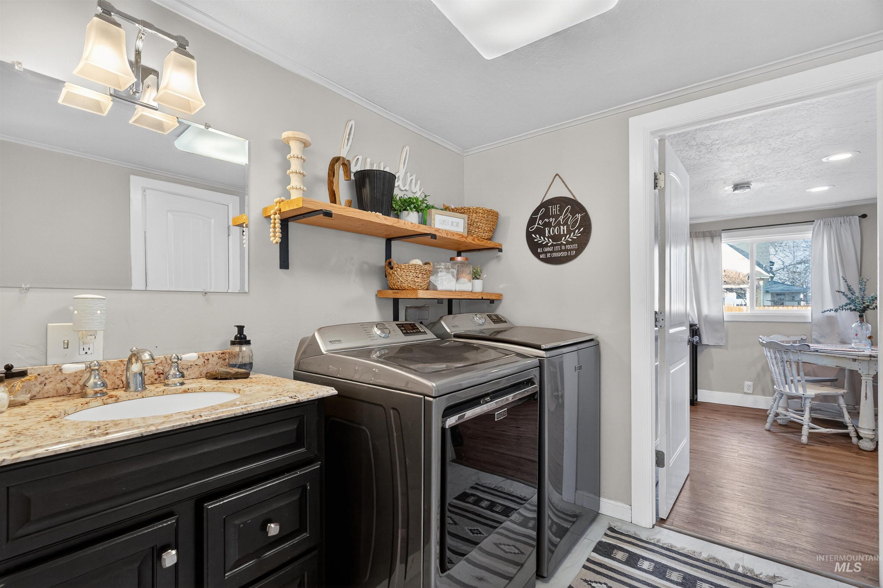 308 Maple, New Plymouth, Idaho 83655, 3 Bedrooms, 2 Bathrooms, Residential For Sale, Price $357,000, 98976412